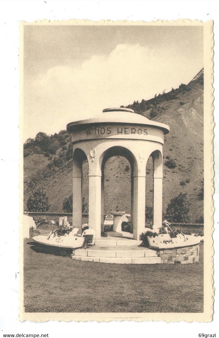 Montegnée Monument Des Morts - Saint-Nicolas