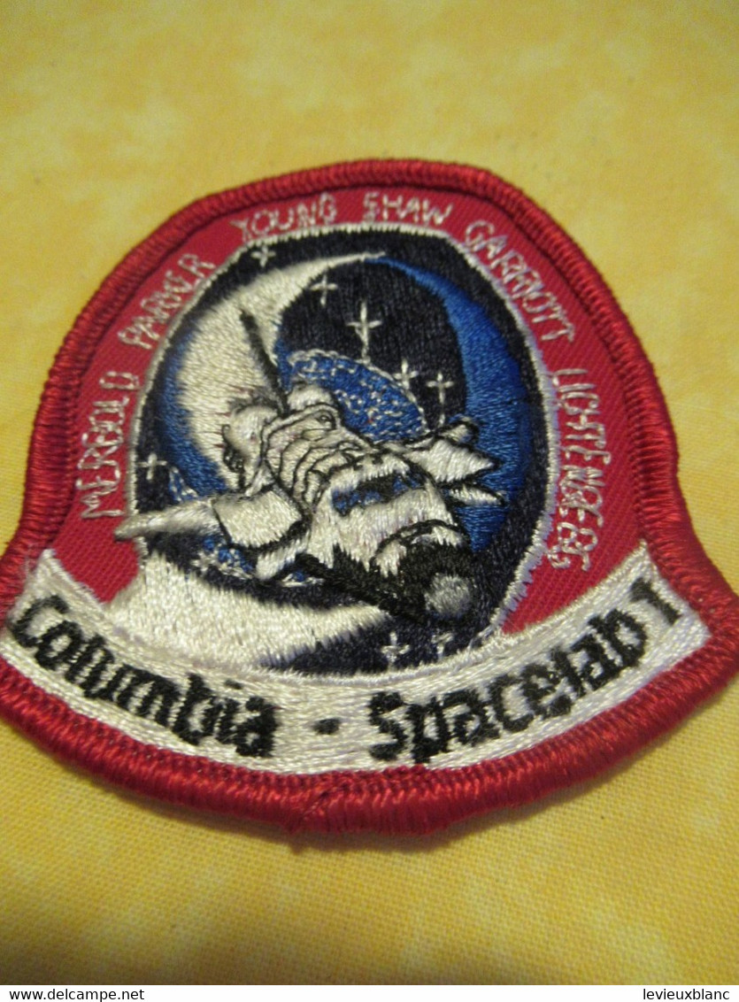 Ecusson Ancien /NASA/Aeronautique/COLUMBIA-Spacelab 1/Merbold Parker Young Shaw Carrioti Lightenberg/1981        ET365 - Blazoenen (textiel)