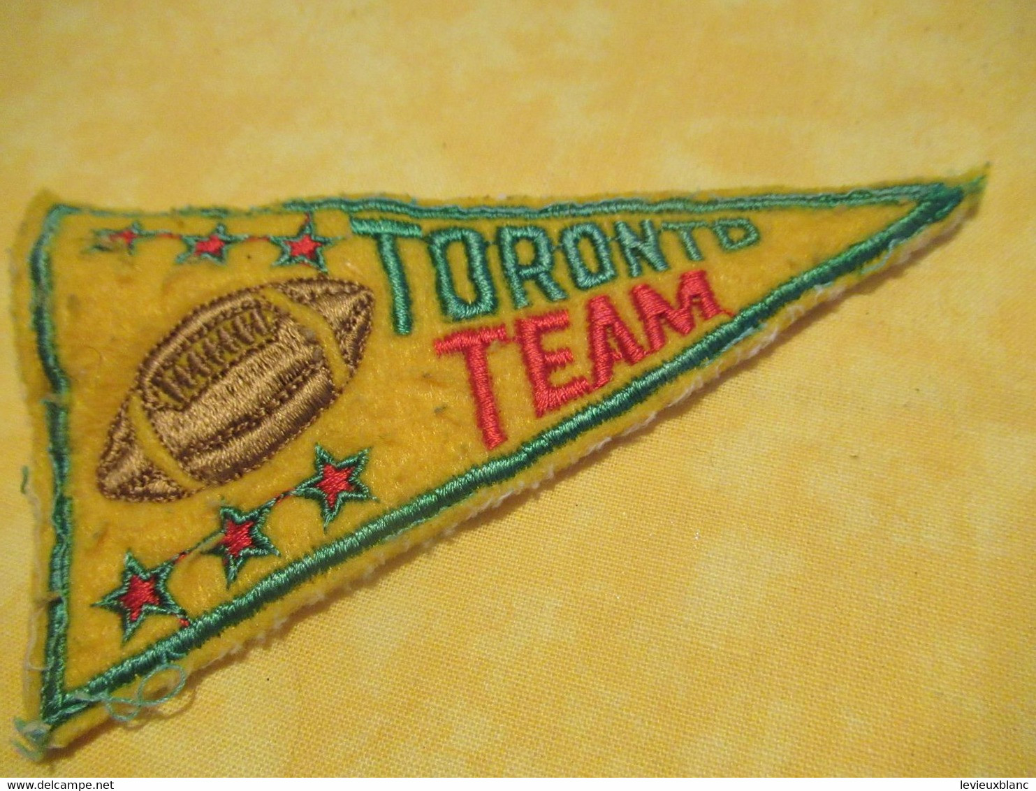 Sport / Ecusson Ancien Usagé /Foot-Ball Américain/ TORONTO TEAM/ Canada, Ontario / Vers 1960 -1970       ET370 - Escudos En Tela