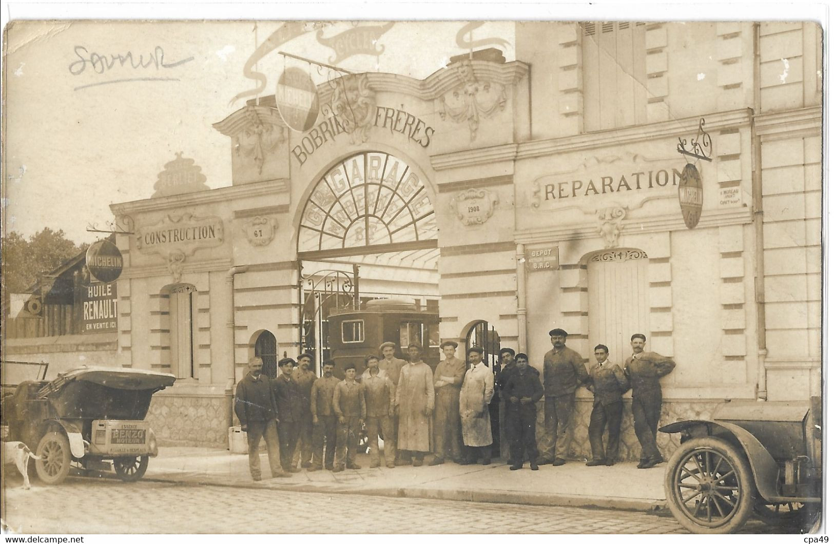 49  SAUMUR  CARTE  PHOTO  GRAND  GARAGE  MODERNE   BOBRIE  FRERES  67 RUE DE BORDEAUX   ( TRES  RARE ) - Saumur