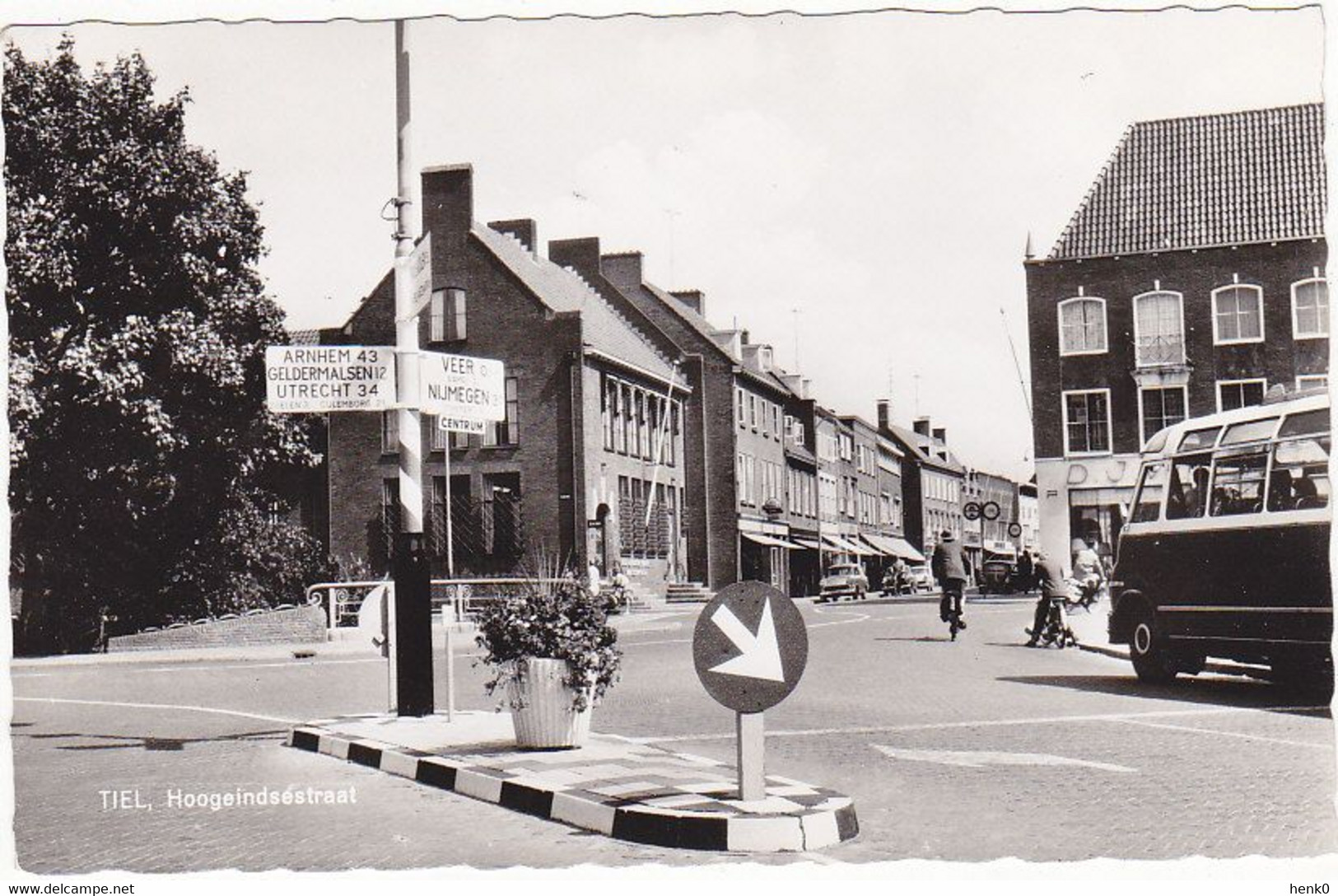 Tiel Hoogeindsestraat Bus OB1566 - Tiel