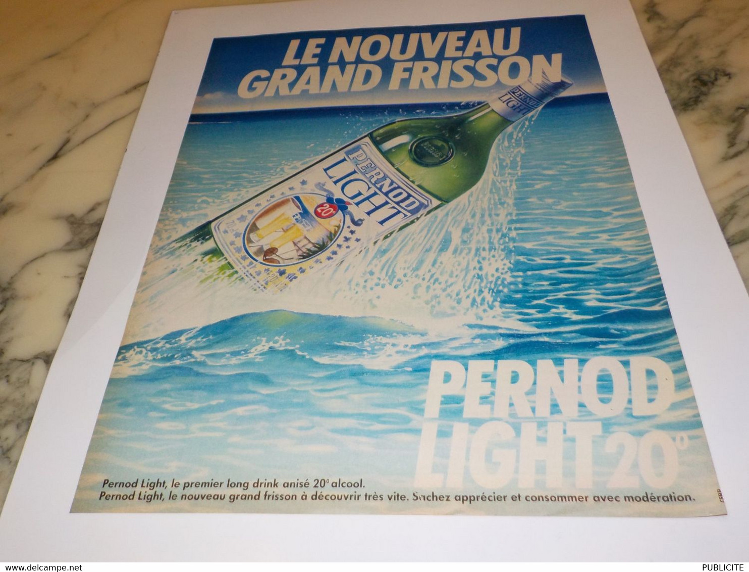 ANCIENNE PUBLICITE GRAND FRISSON LIGHT  PERNOD FILS   1983 - Alcools