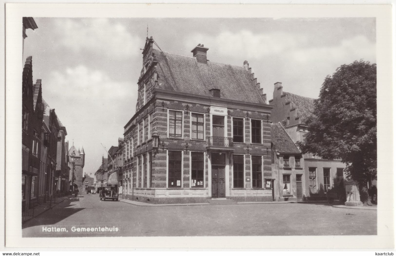 Hattem, Gemeentehuis - (Gelderland, Nederland/Holland) - Oldtimer Auto 1940's - Hattem