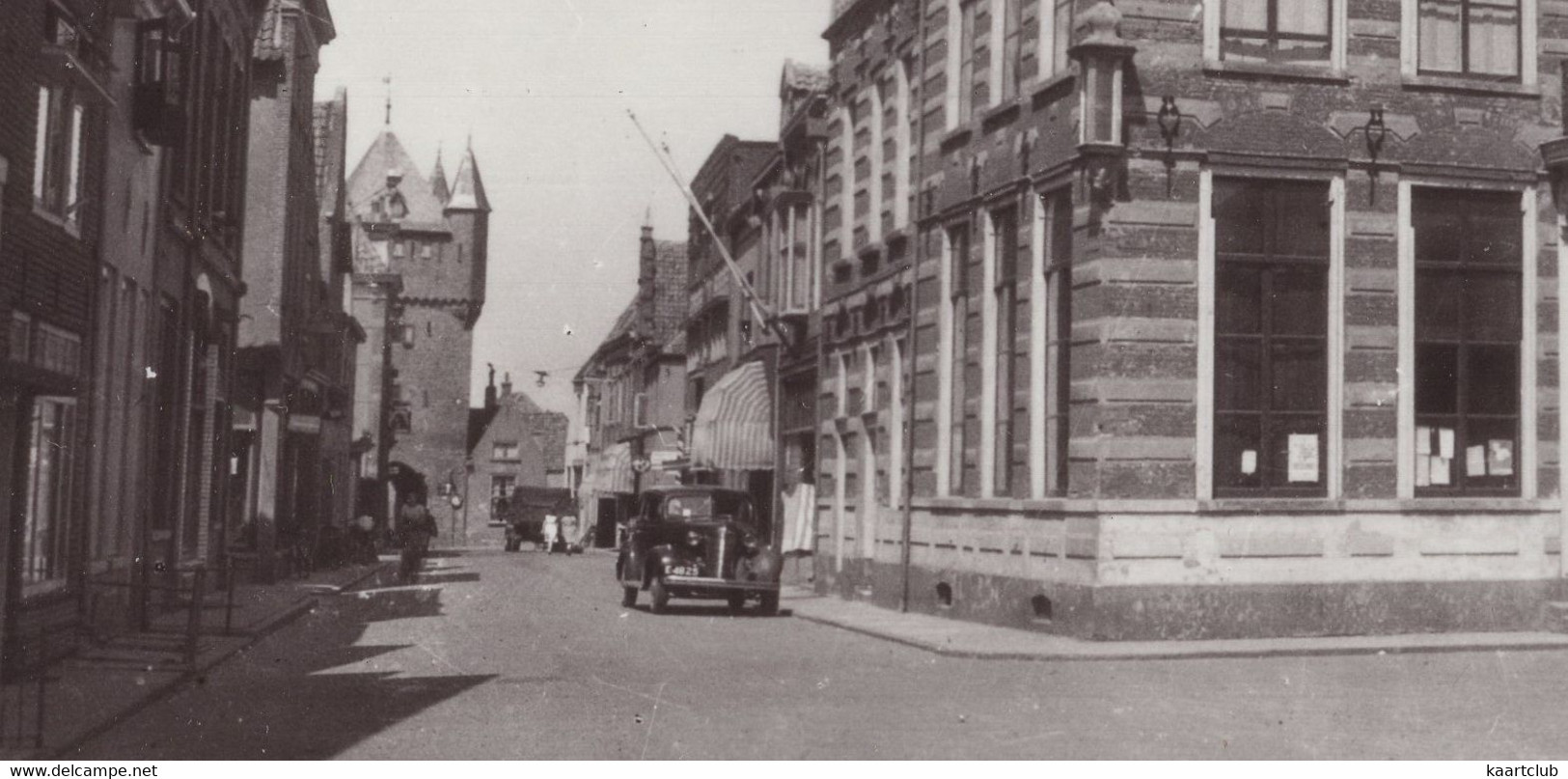 Hattem, Gemeentehuis - (Gelderland, Nederland/Holland) - Oldtimer Auto 1940's - Hattem