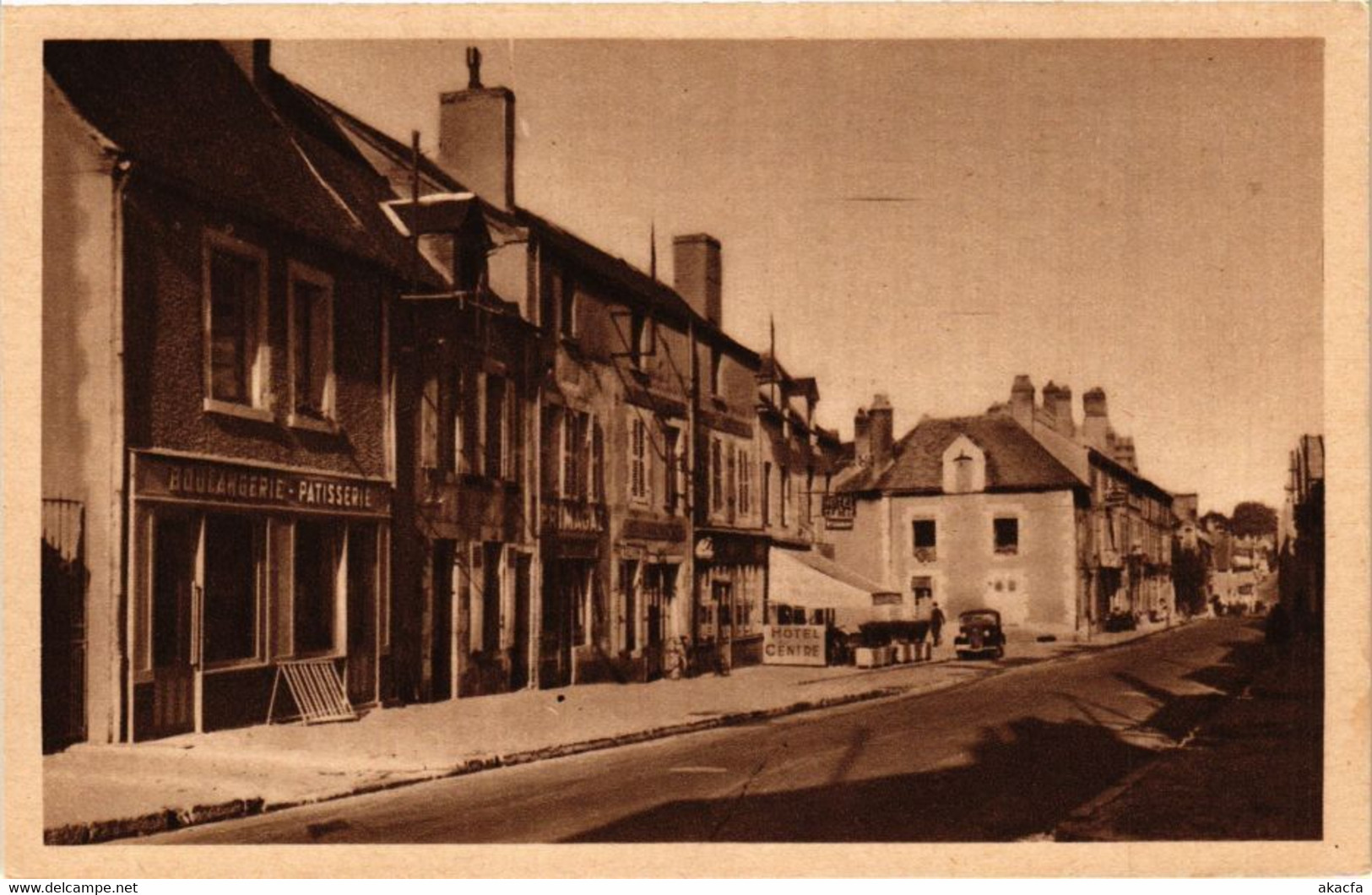 CPA BRIARE - Rue Nationale (164979) - Briare