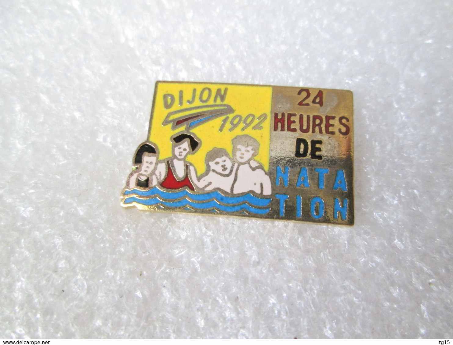 PIN'S    24 HEURES DE NATATION  DIJON 1992  Email Grand Feu - Schwimmen