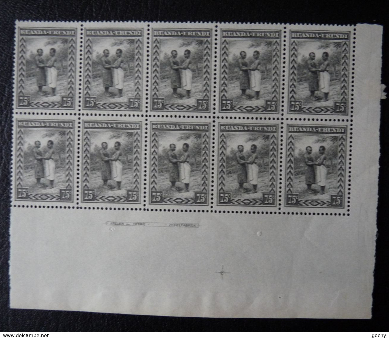 RUANDA - URUNDI : 1931 -  N° 98 **     INSCRIPTION MARGINALE - Unused Stamps