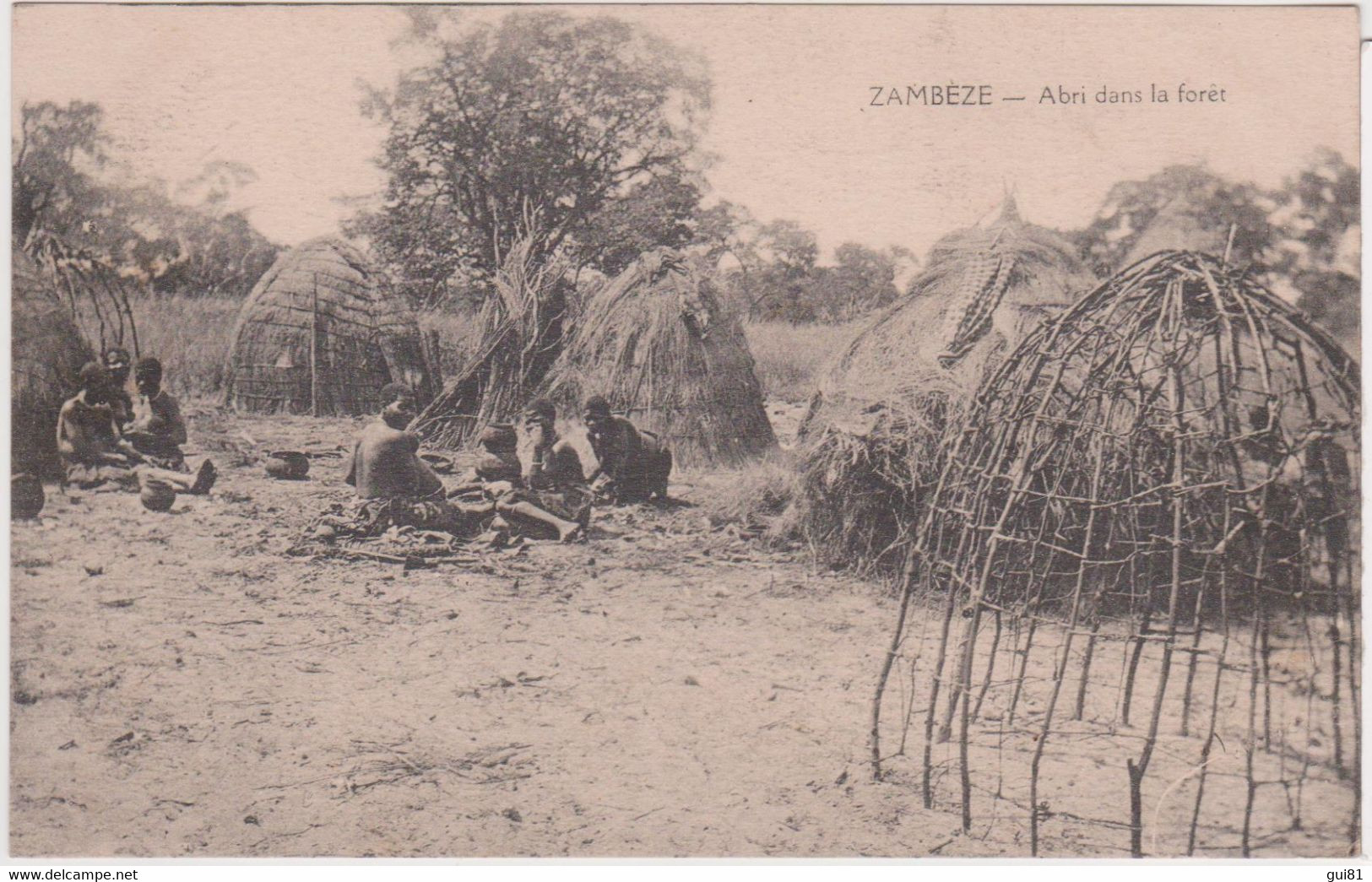 CPA - ZAMBEZE - Abri Dans La Forêt - Zambie