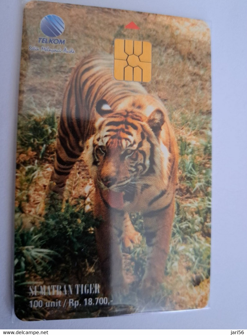 INDONESIA CHIPCARD 100 UNITS  TIGER/TIGRE    Fine Used Card   **11800 ** - Indonésie