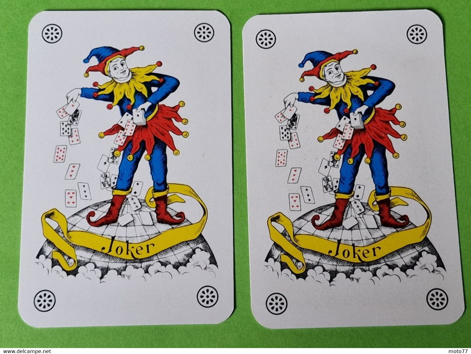 Lot 2 Cartes à Jouer - JOKER - Dos Bleu Et Rouge - Made In Turnhout , Belgique - Vers 2000 - 32 Cartes