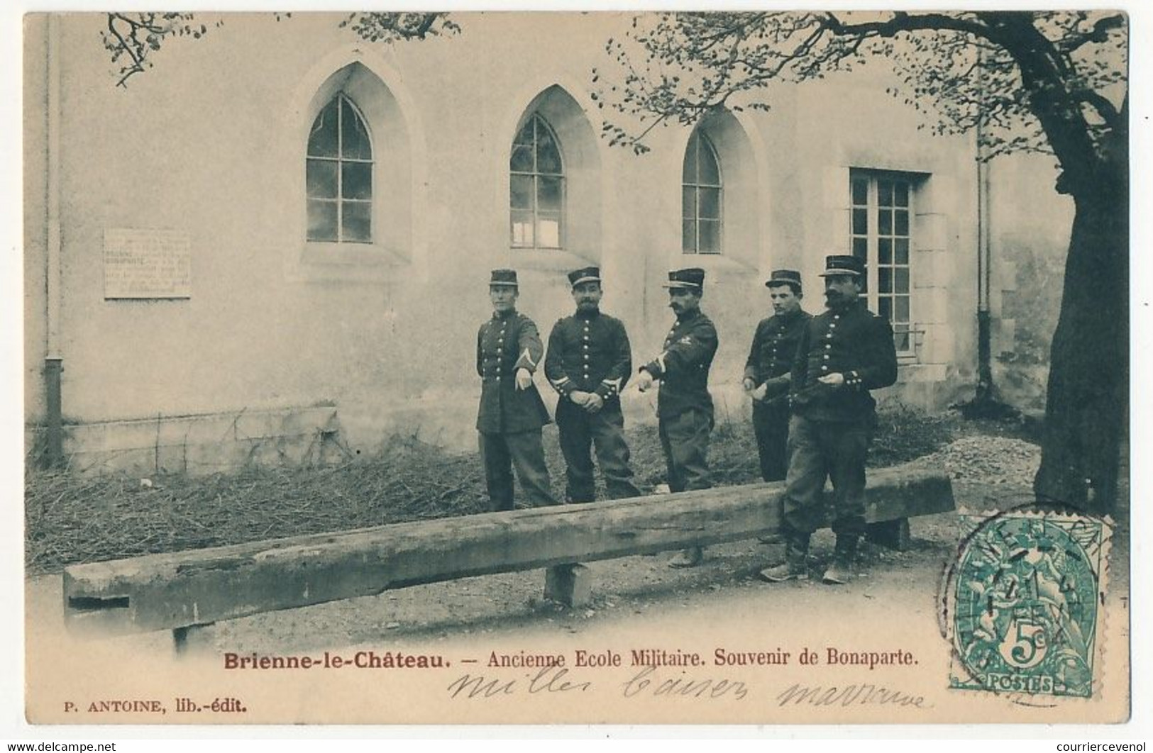 CPA - BRIENNE-LE-CHATEAU (Aube) - Ancienne école Militaire, Souvenir De Bonaparte - Altri & Non Classificati