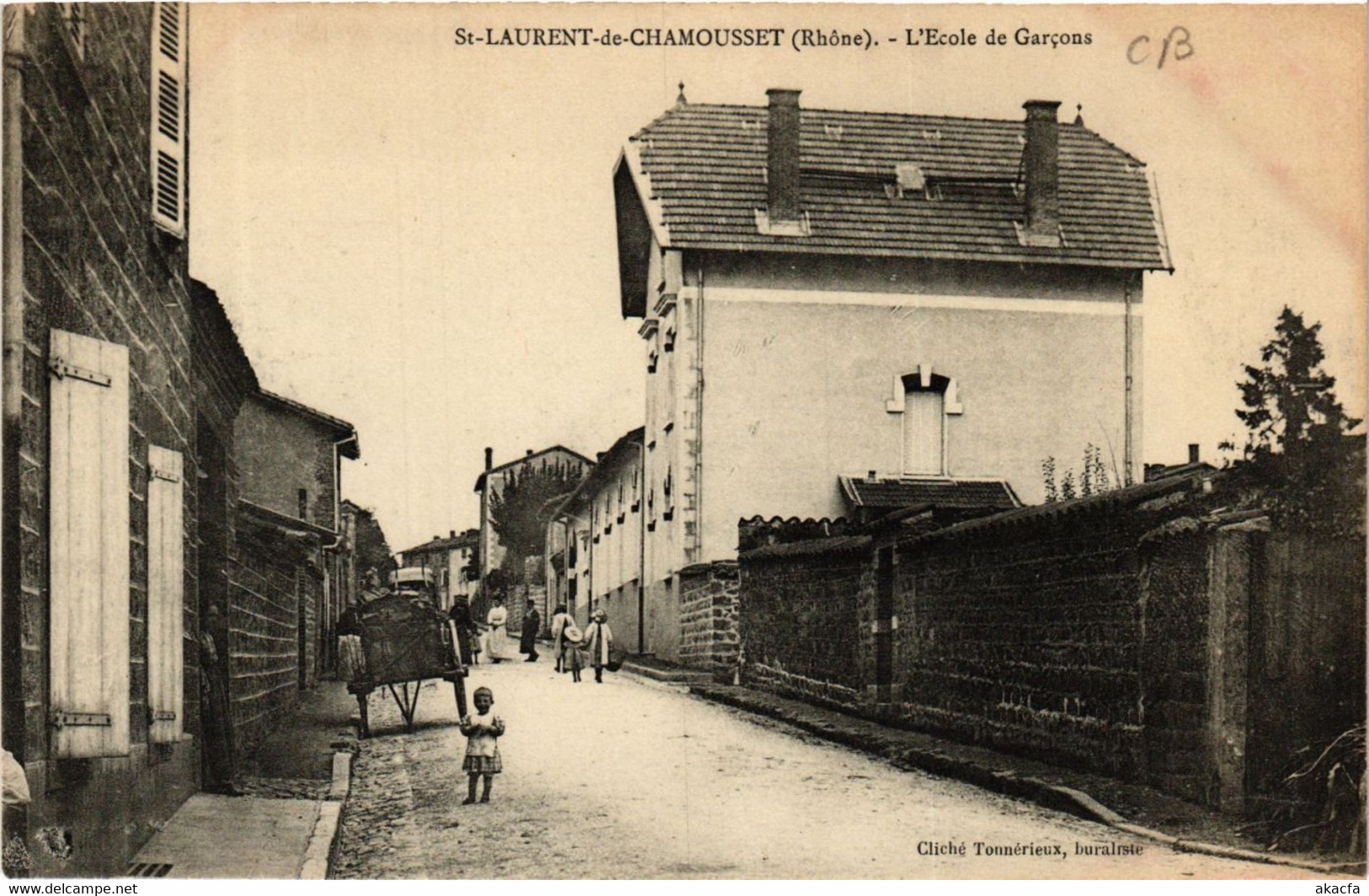 CPA St-LAURENT-de-CHAMOUSSET - L'École De Garcons (573185) - Saint-Laurent-de-Chamousset