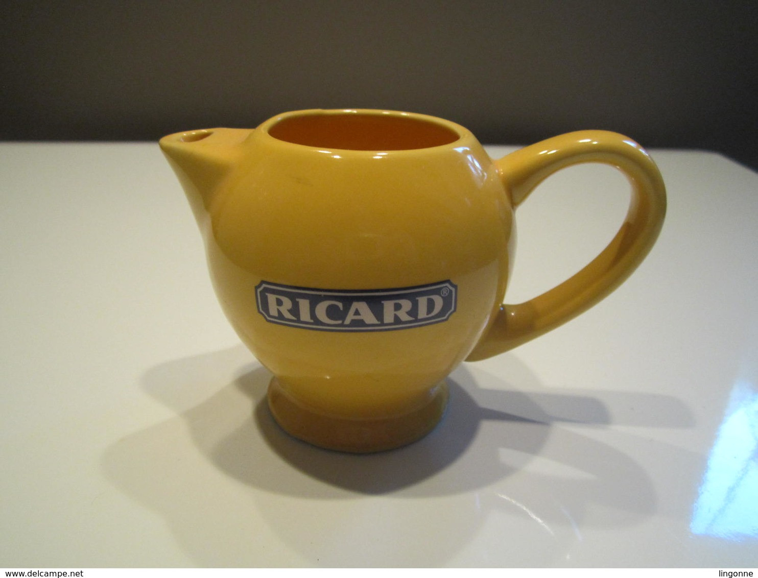 Carafe RICARD Anisette : Petit Pichet Ricard 20cl Poids : 227 Grammes Haut : 8 Cm - Carafes