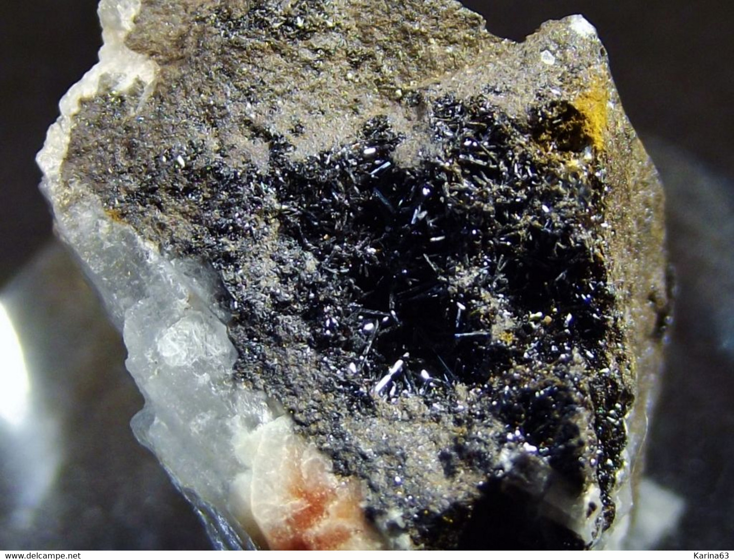 Goethite On Matrix ( 1.5 X 1.5  X 1.5 Cm ) Clara Mine -  Oberwolfach - Black Forest -  Germany - Minéraux