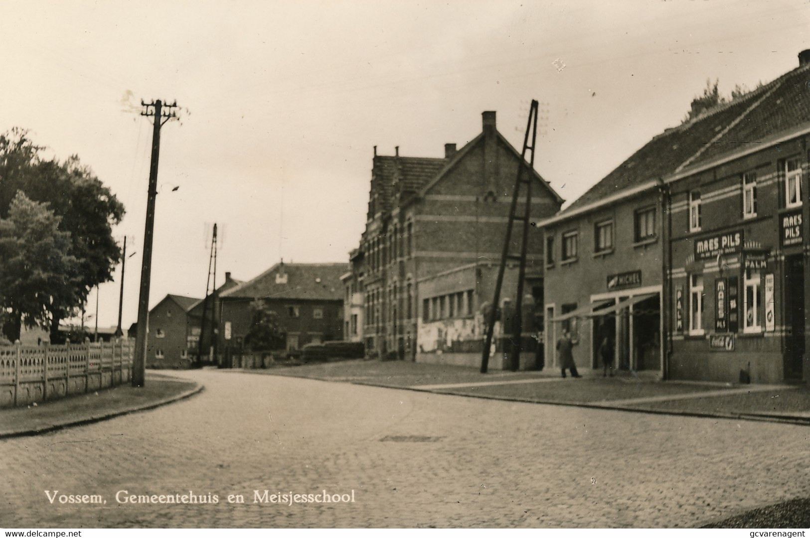 VOSSEM  GEMEENTEHUIS EN MEISJESSCHOOL    FOTO KAART      2 AFBEELDINGEN - Tervuren