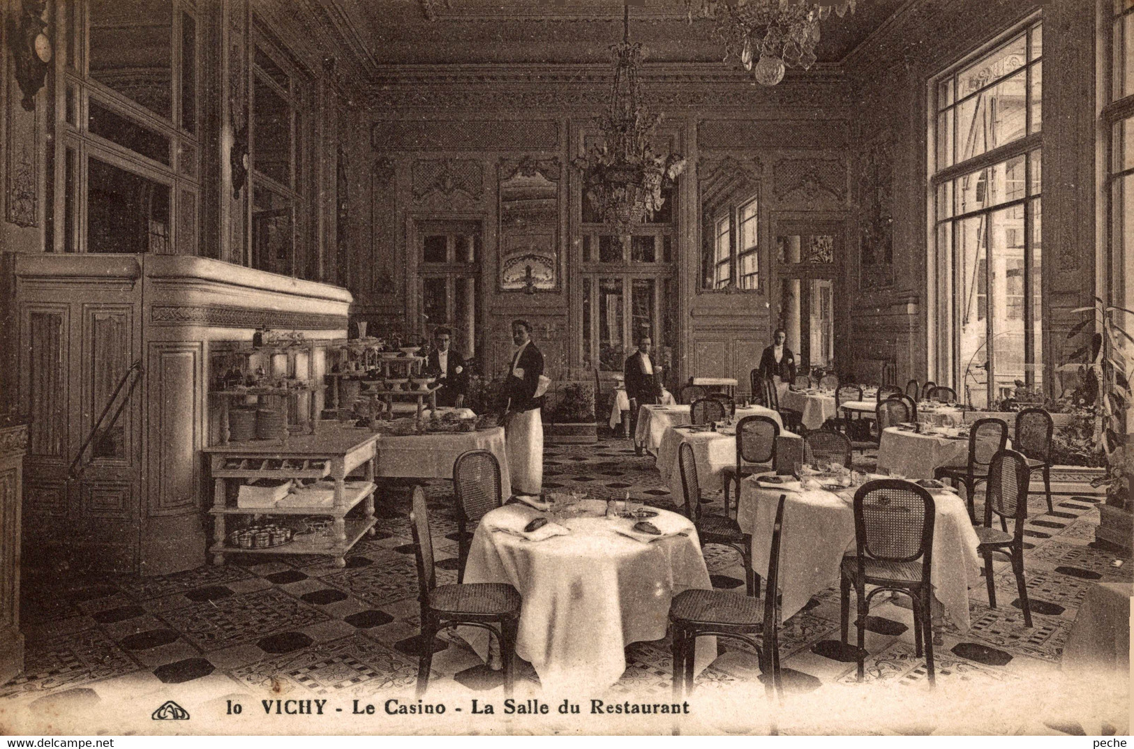 N°98884 -cpa Vichy -le Casino- La Salle Du Restaurant- - Casino