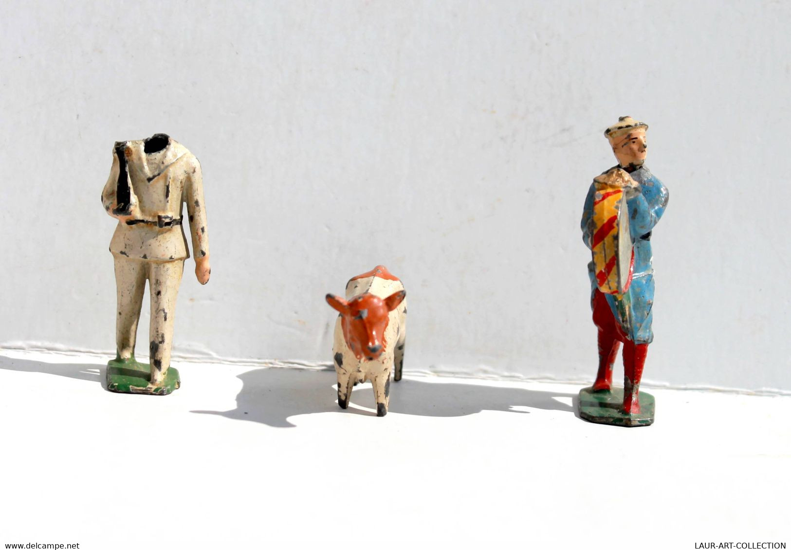 3 SUJET FIGURINE MINIATURE MILITAIRE QUIRALU - CLOWN CIRQUE MARIN + VACHE ANIMAL / JOUET ANCIEN DE COLLECTION (230422.19 - Andere & Zonder Classificatie