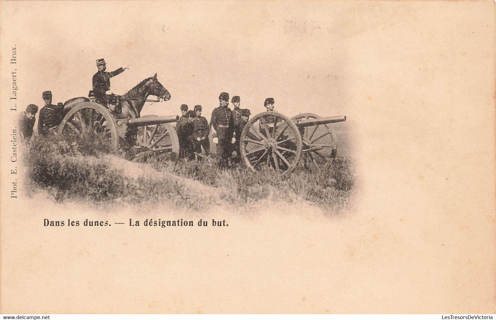 CPA Dans Les Dunes - La Designation Du But - Carte Precurseur - L Lagaert - Dos Simple - Militaria - Manoeuvre Militaire - Manoeuvres