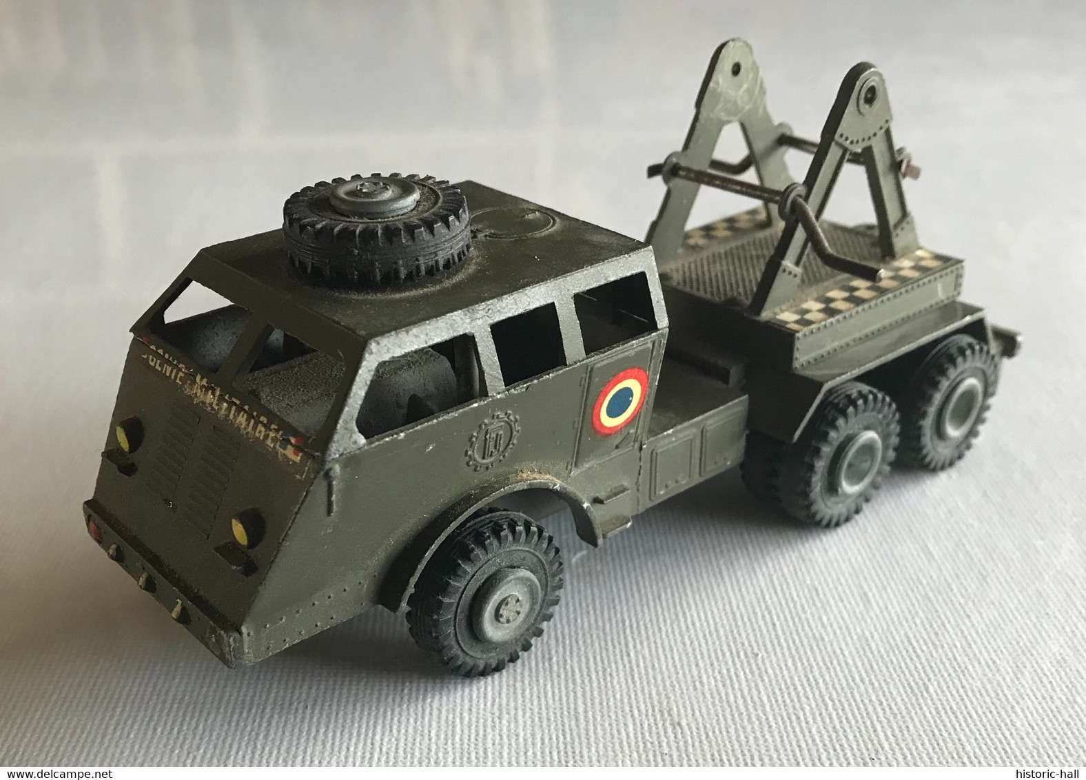 FJ - 201 BA - Camion Blindé Pacific Grue - 1:55 - Militares