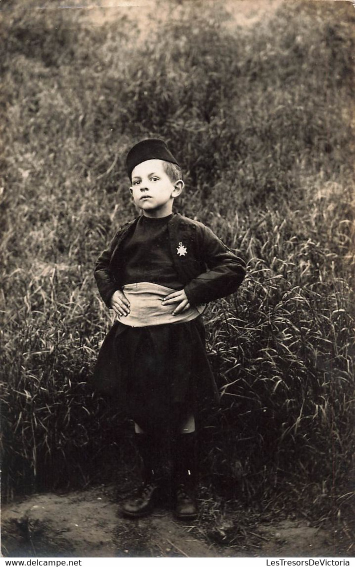 CPA Photographie - Souvenir Du Champ De Puteaux Fait Par Un Amateur - Petit Garçon Habillé En Zouave - Photographie