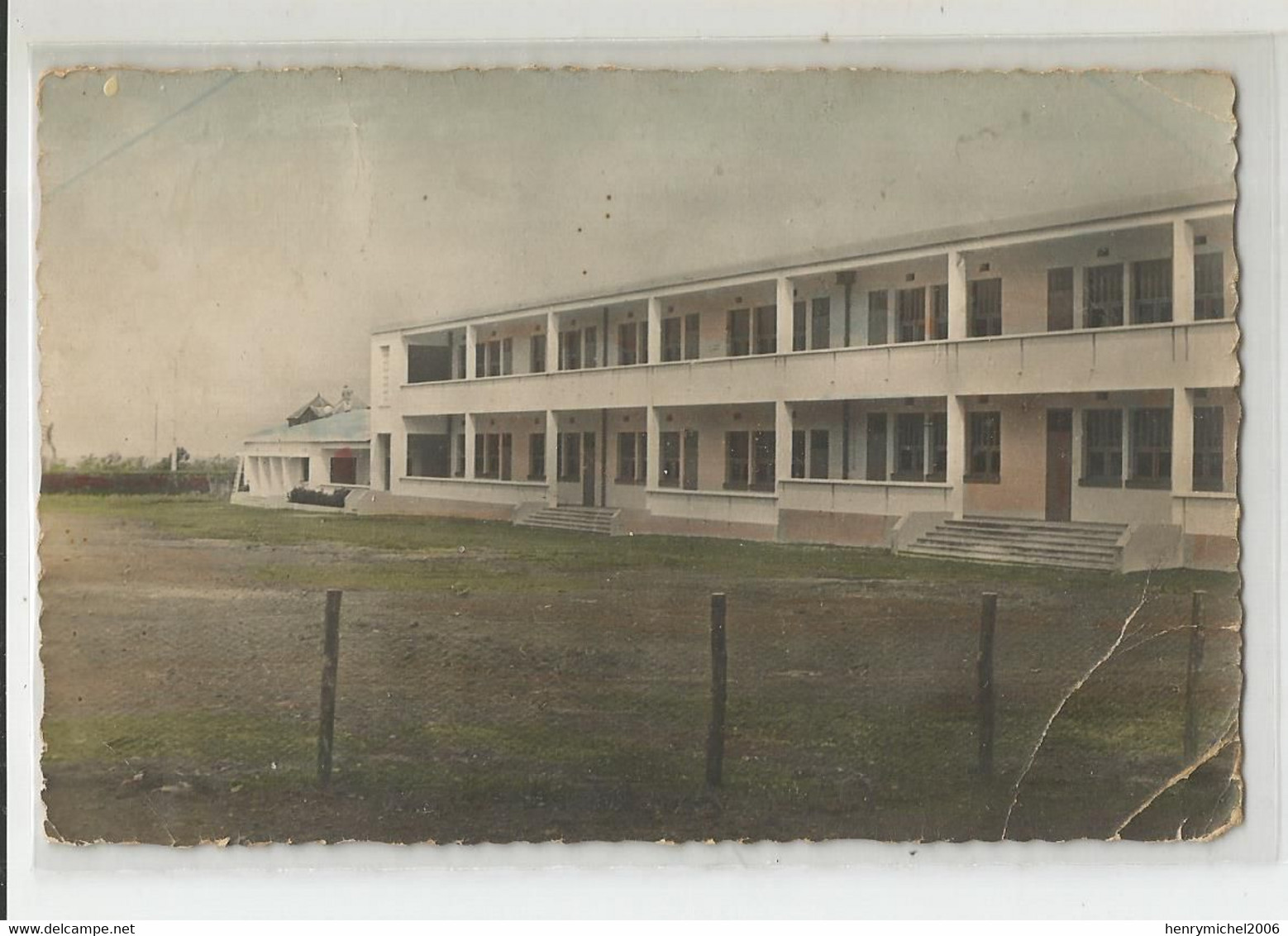 Ile De La Réunion Saint Joseph Le Groupe Scolaire Ed Henri Ganowski St Joseph - Autres & Non Classés