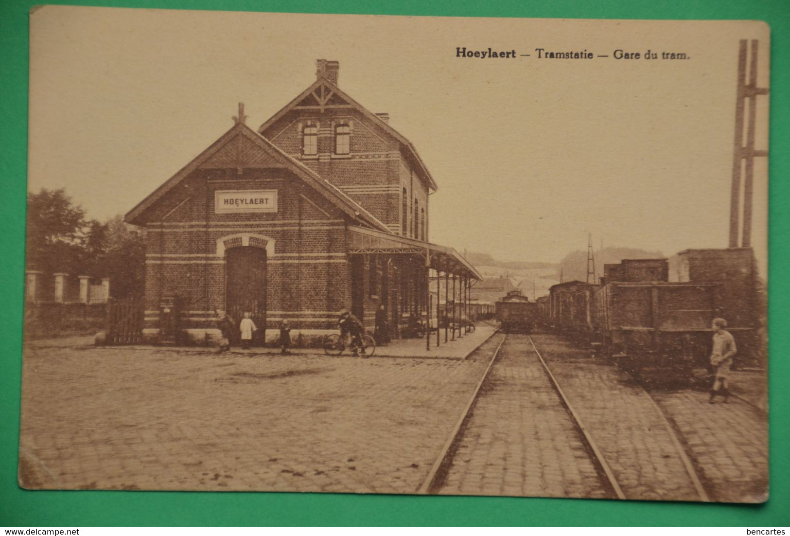 Hoeylaert : Tramstatie Animée - Gare Du Tram Avec Trains - Höilaart