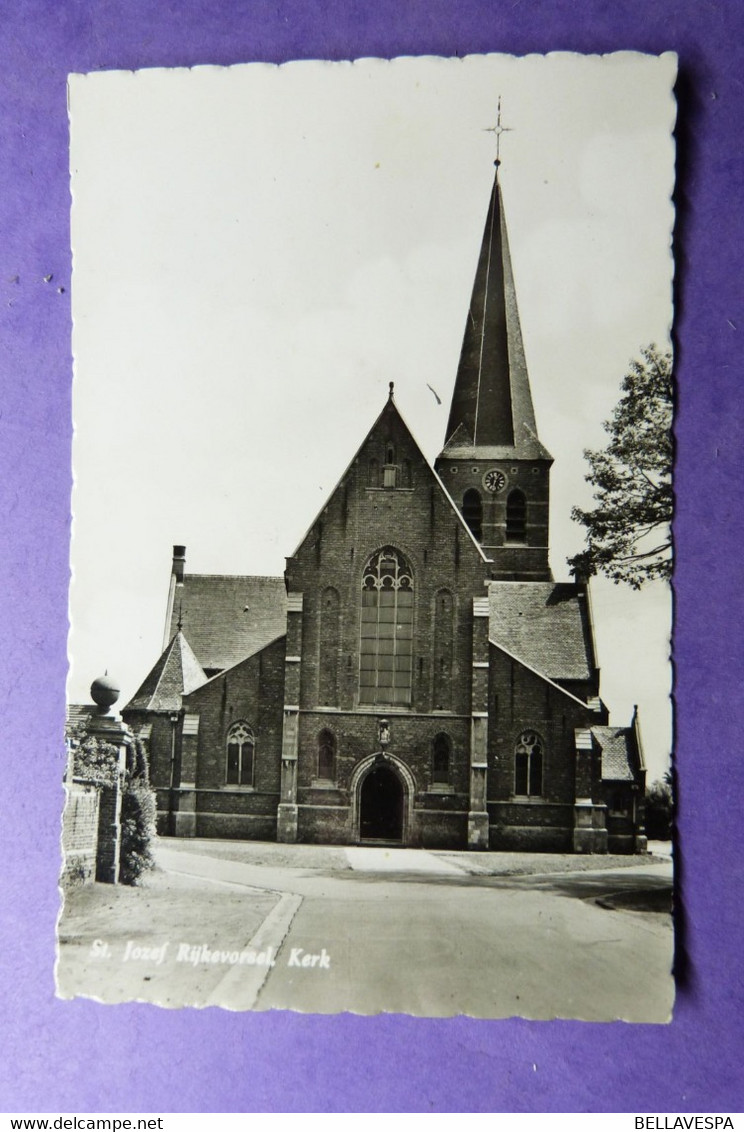 Rijkevorsel. Dorpplaats.  En St.Jozef Kerk, 2 X Cpa - Rijkevorsel