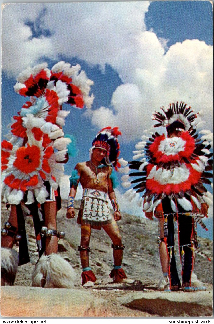 North American Indians Kiowa Indians Of The Great Plains Kiowa Indian Dancers 1962 - Andere & Zonder Classificatie