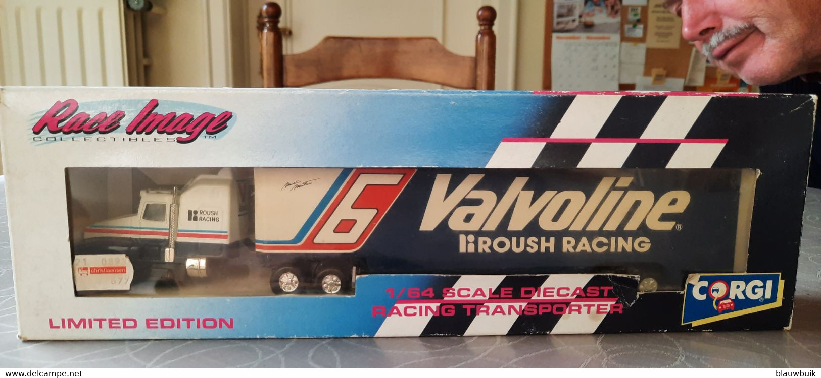 CORGI 91385 RACE Image  KENWORTH RACING TRANSPORTER VALVOLINE ROUSH RACINGCORGI 91385 RACE Image  KENWORTH RACING TRANSP