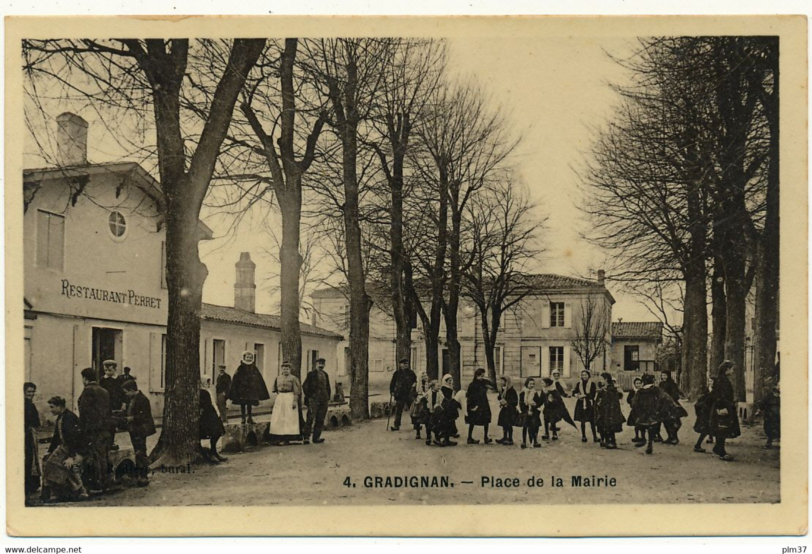 GRADIGNAN - Place De La Mairie - Gradignan