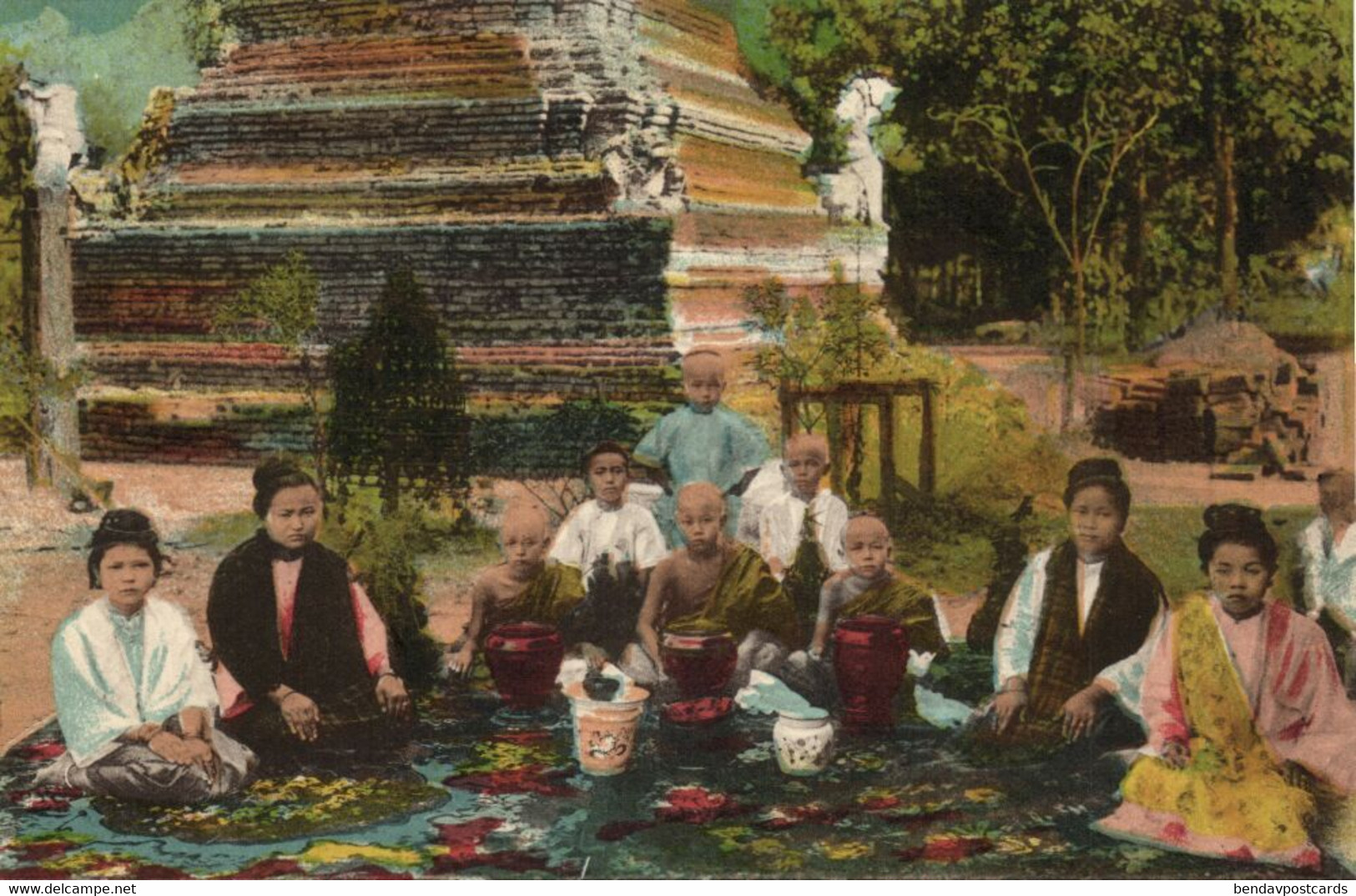 Burma, Visit Of Relatives To Little Monks (1910s) Italian Mission Postcard - Myanmar (Burma)