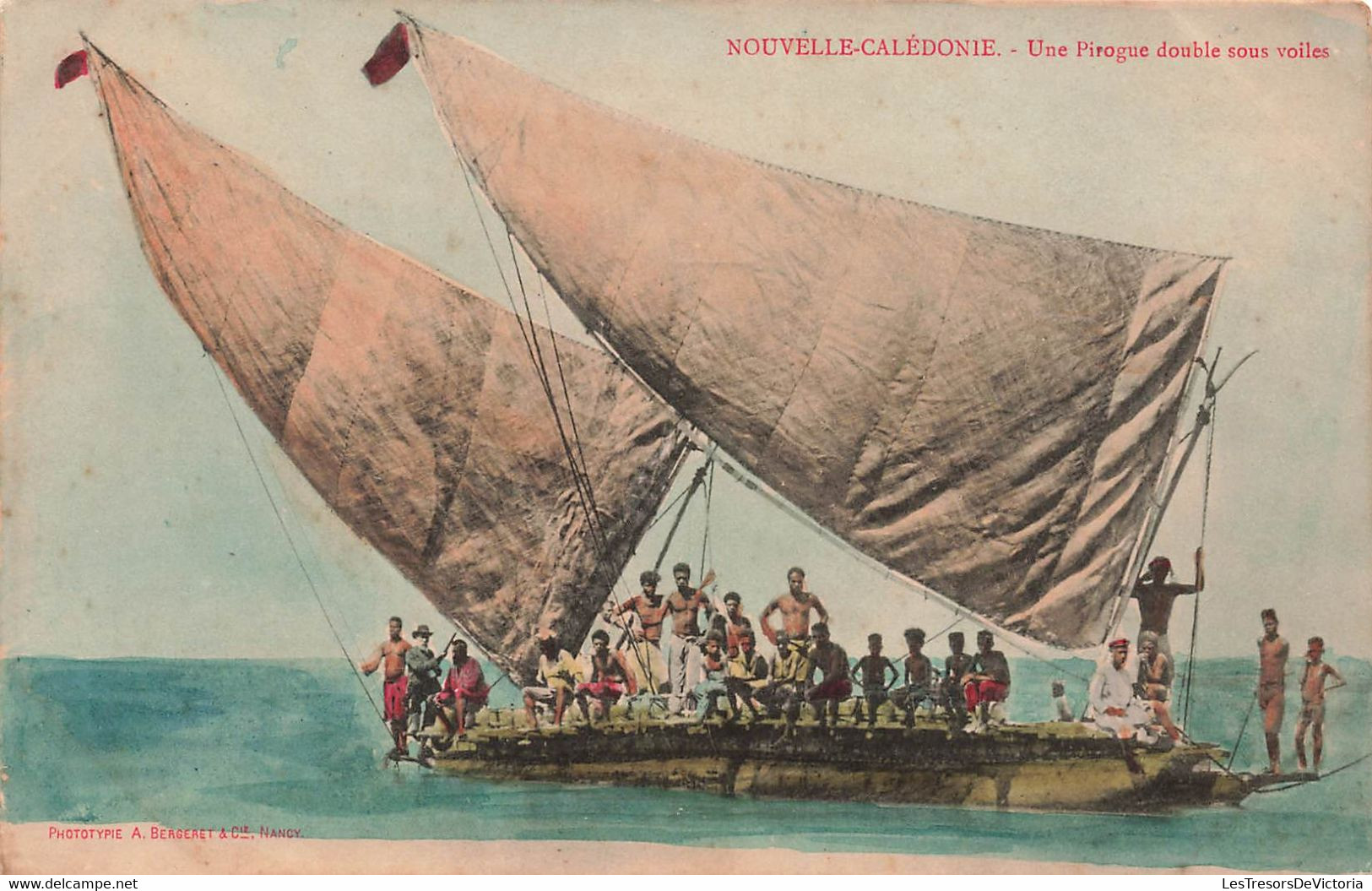 CPA NOUVELLE CALEDONIE -  Une Pirogue Double Sous Voiles - Colorisé - Tres Animé - Bergeret - Rare - Nueva Caledonia