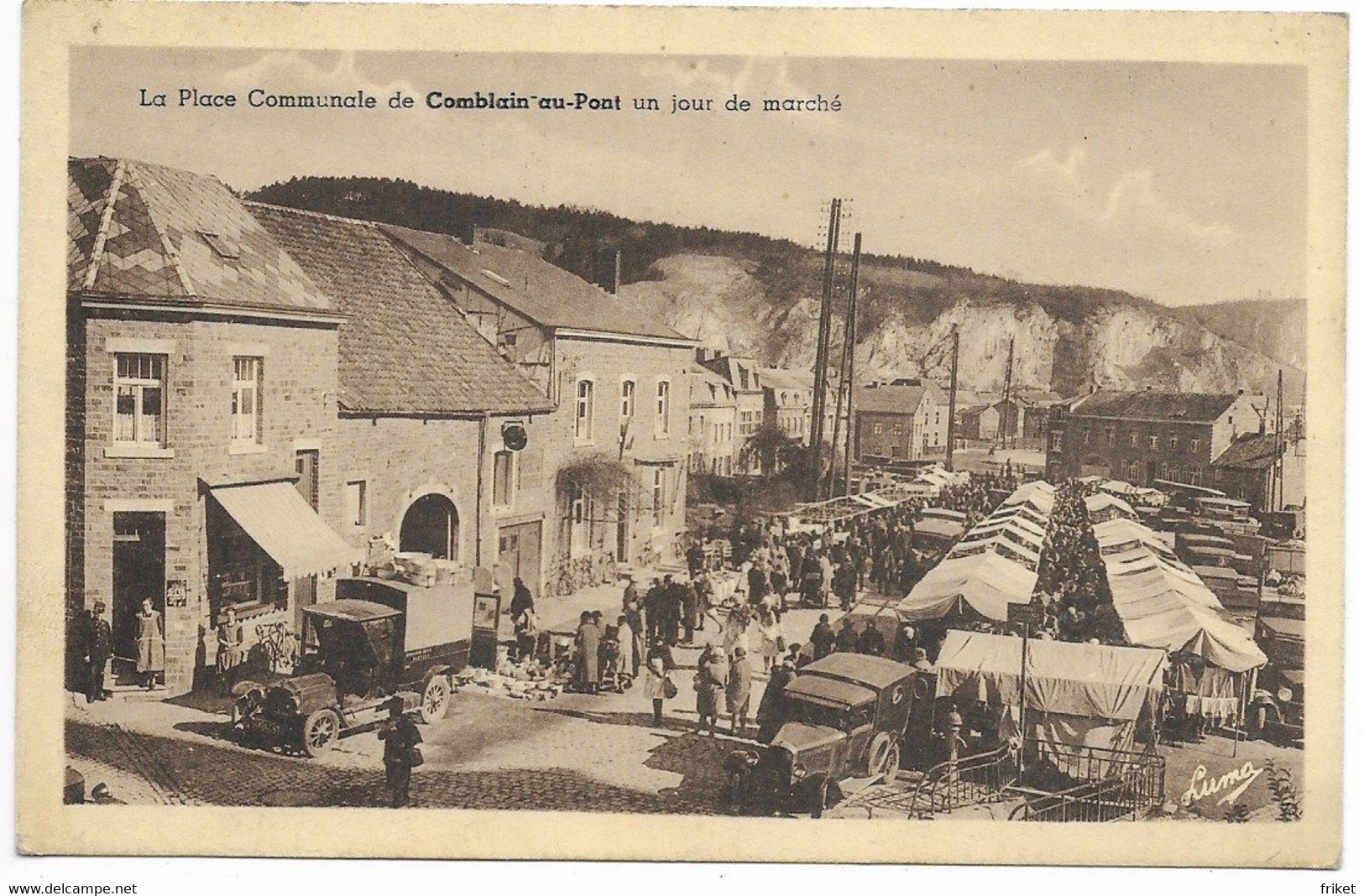 - 2681-  COMBLAIN -AU-PONT   La Place Communale  Un Jour De Marché  ( Animée , Vieux Tacot , Camion ) - Comblain-au-Pont