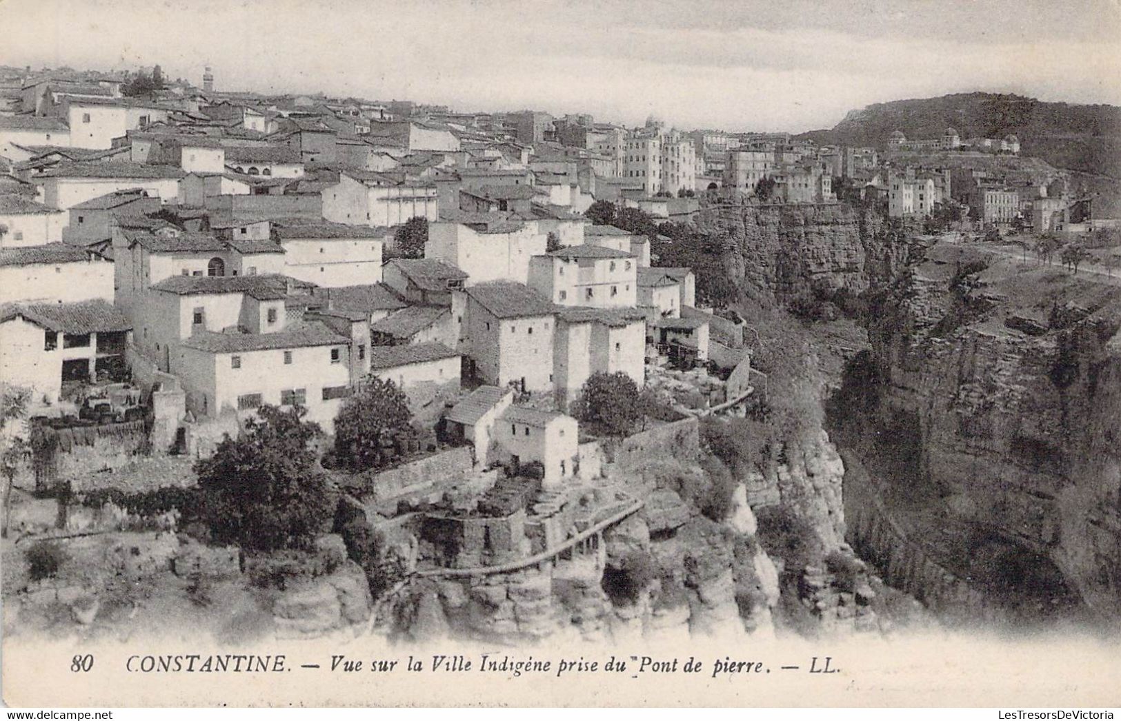 CPA ALGERIE - Constantine - Vue Sur La Ville Indigène Prise Du Pont De Pierre - LL - Constantine