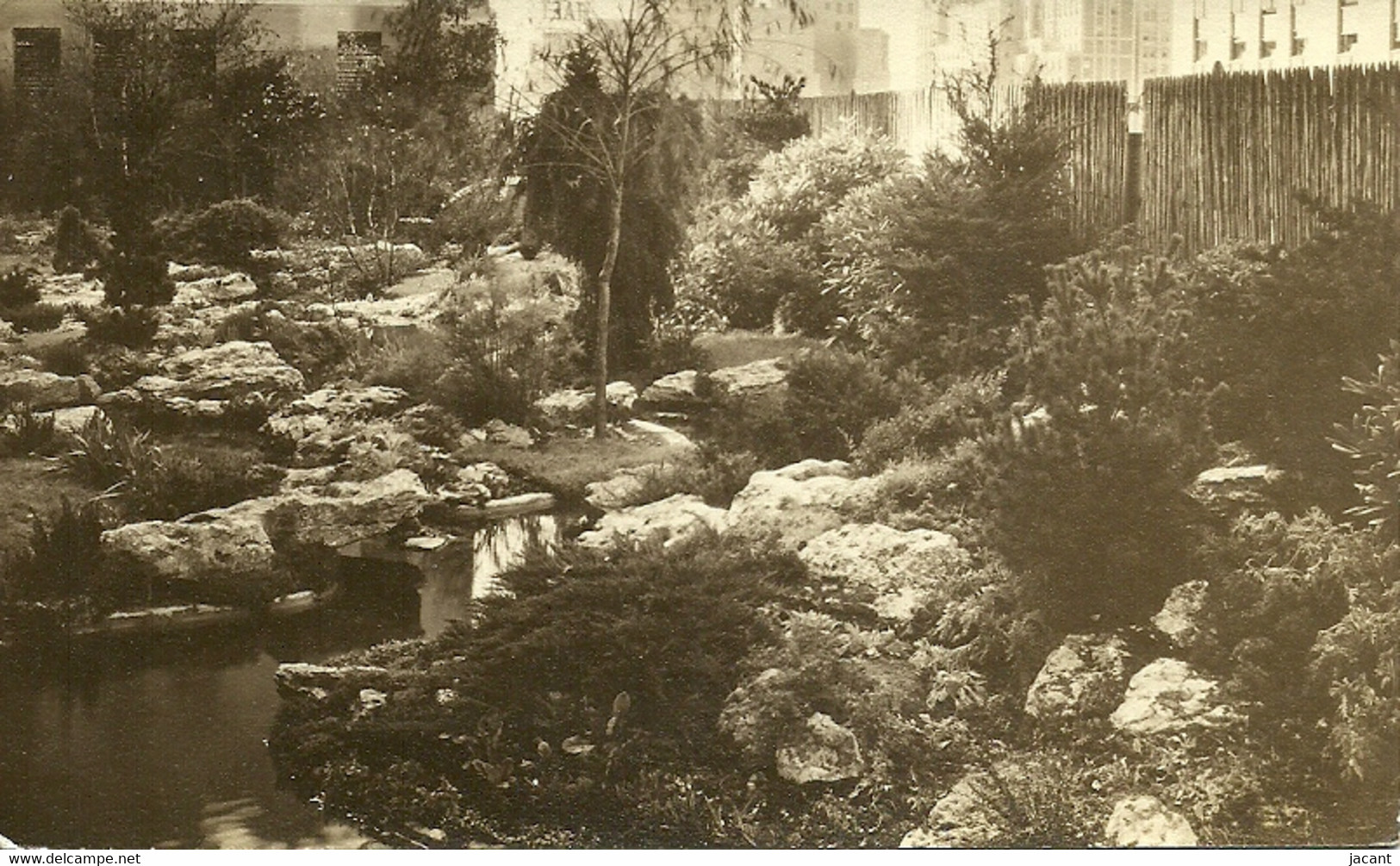 New York - The Gardens Of The Nations - RCA Building - Rockefeller Center - Parchi & Giardini