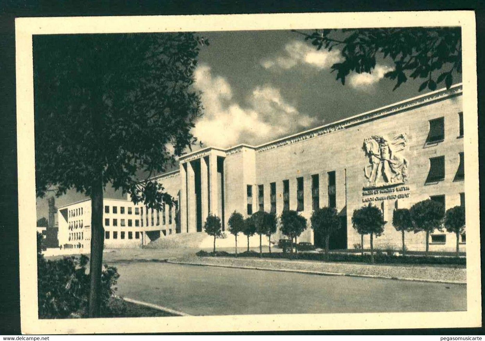 CLF132 - ROMA - CITTA' UNIVERSITARIA - PIAZZA CENTRALE CON EDIFICI RETTORATO 1940 CIRCA - Educazione, Scuole E Università