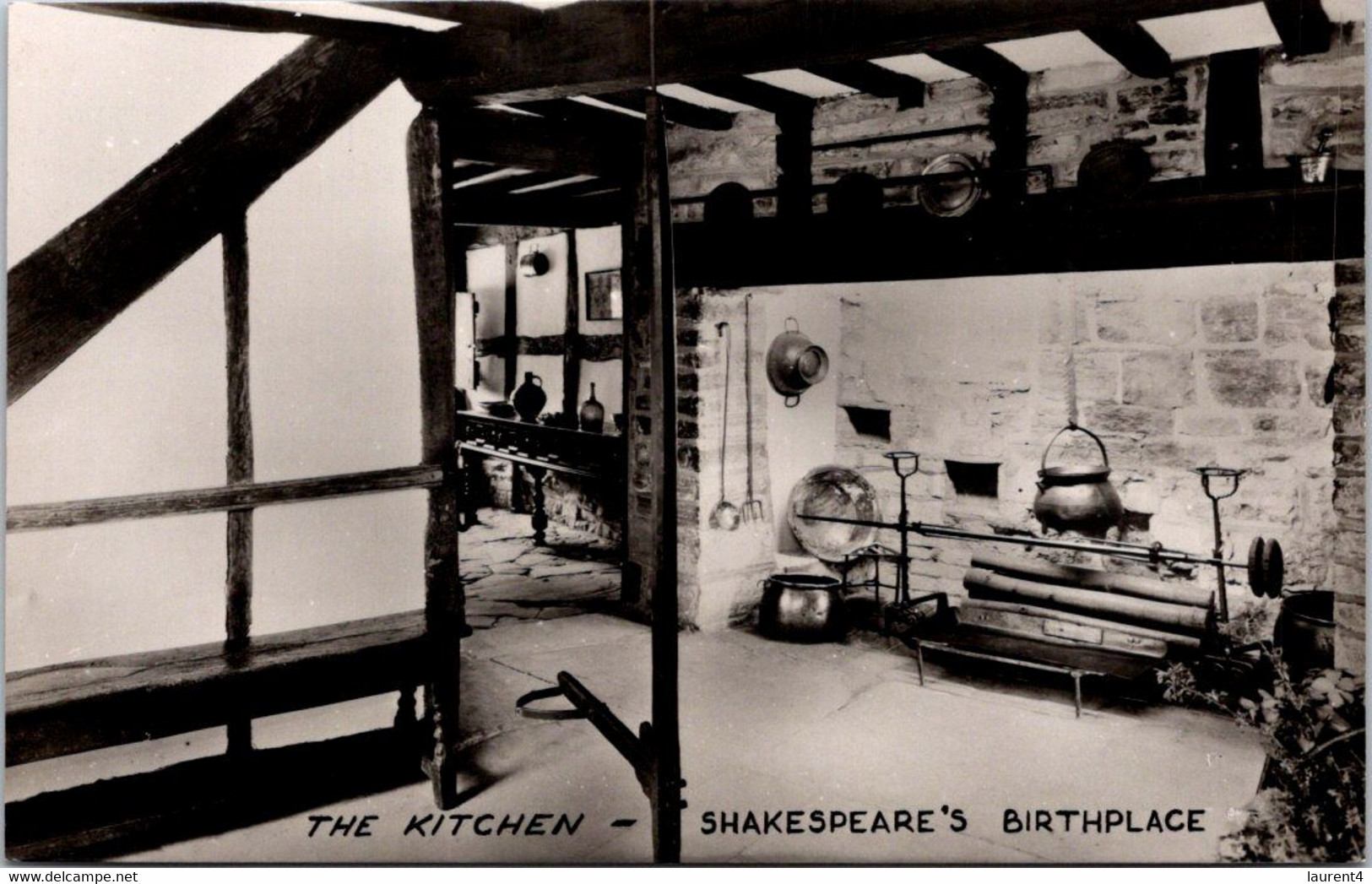 (1 M 24) VERY OLD - (b/w) Shakespeares's Birthplace - The Kitchen - Stratford Upon Avon