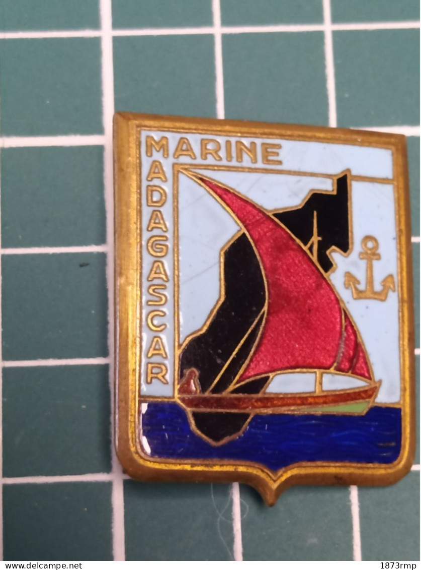INSIGNE MARINE MADAGASCAR, DRAGO OLIVIER METRA - Navy