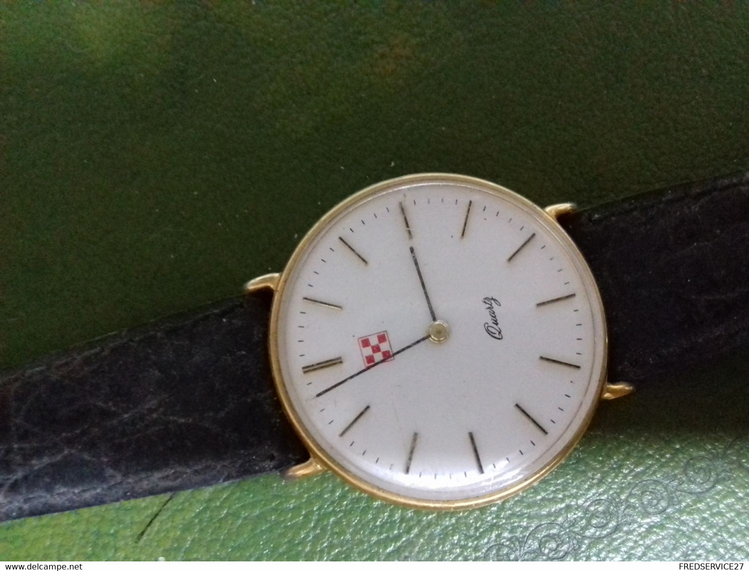 MONTRE QUARTZ - Horloge: Antiek