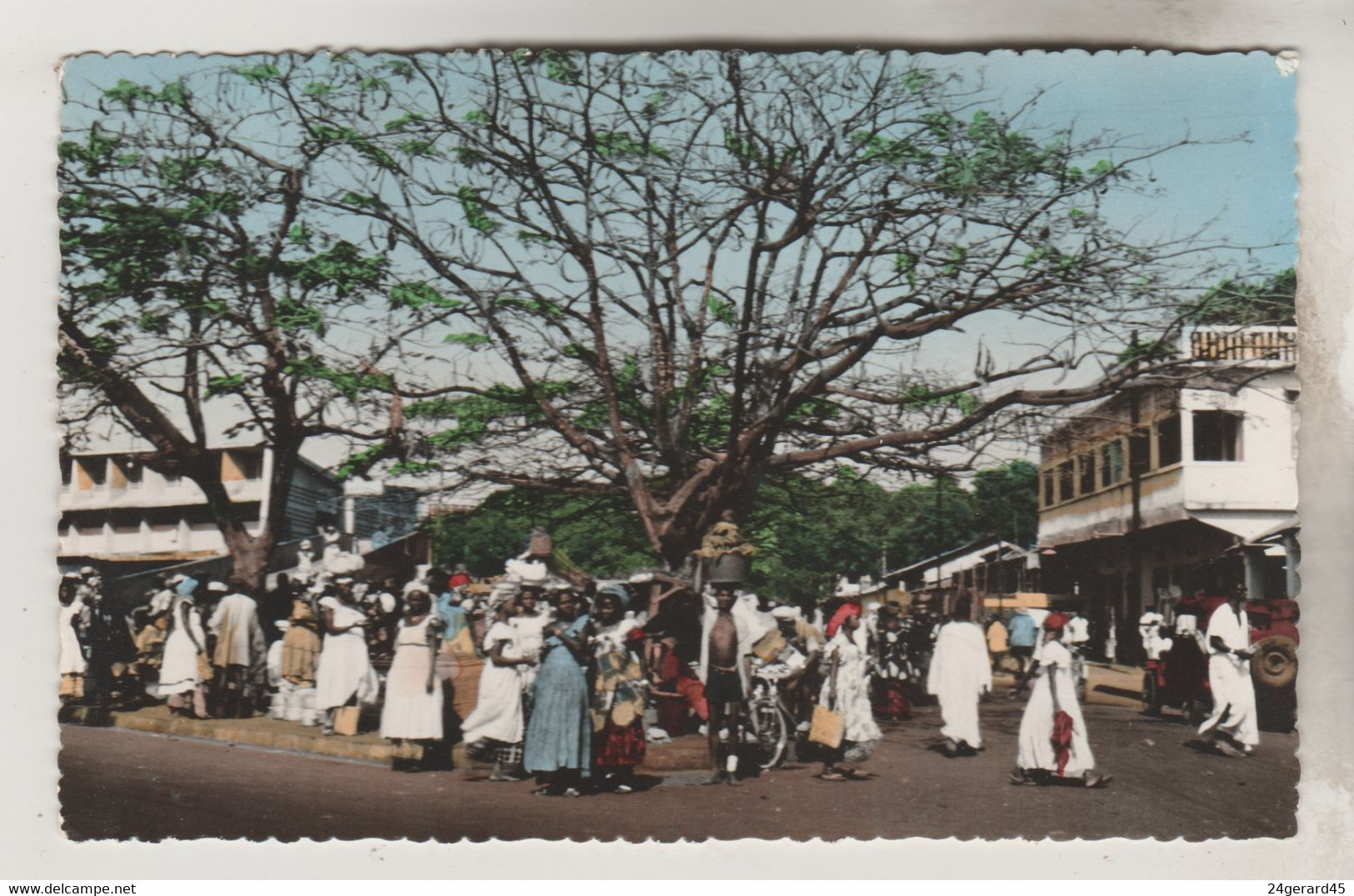 CPSM CONAKRY (Guinée) - Le Marché - Guinée