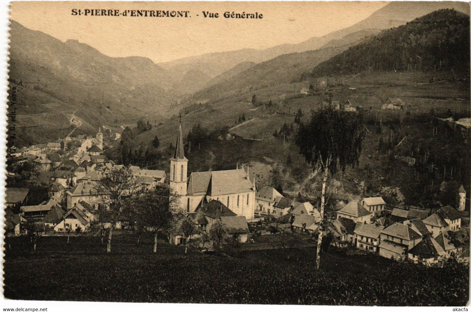 CPA St-PIERRE D'ENTREMONT - Vue Générale (272504) - Saint-Pierre-d'Entremont