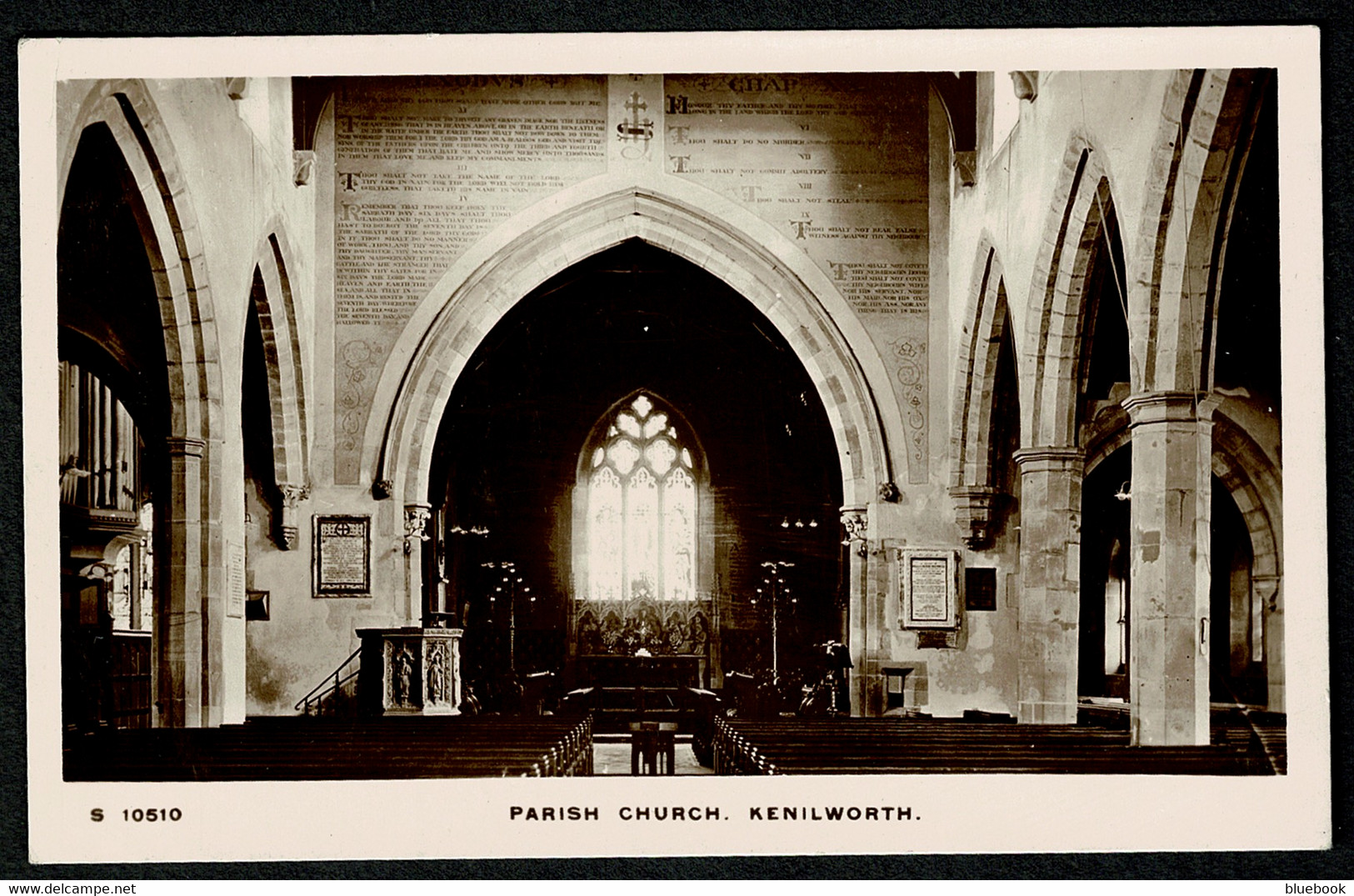 Ref 1579 - Real Photo Postcard - Interior Of Kenilworth Parish Church - Warwickshire - Autres & Non Classés