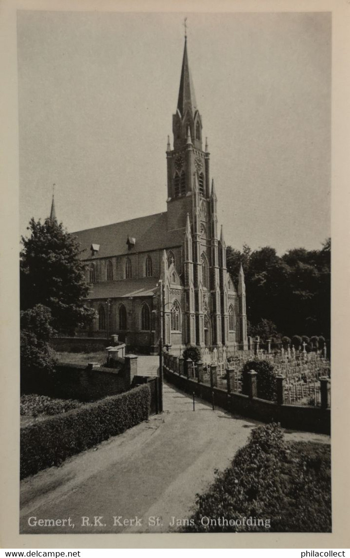 Gemert (N - Br) R. K. Kerk St. Jan's Onthoofding (zicht Kerkhof) 19?? - Gemert