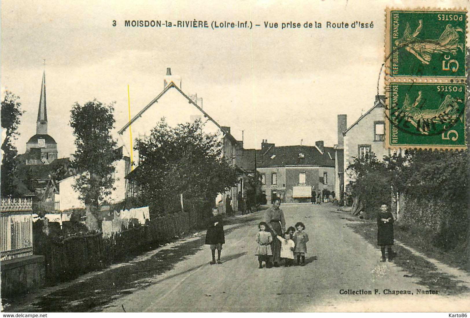 Moisdon La Rivière * Vue Prise De La Route D'issé * Villageois - Moisdon La Riviere