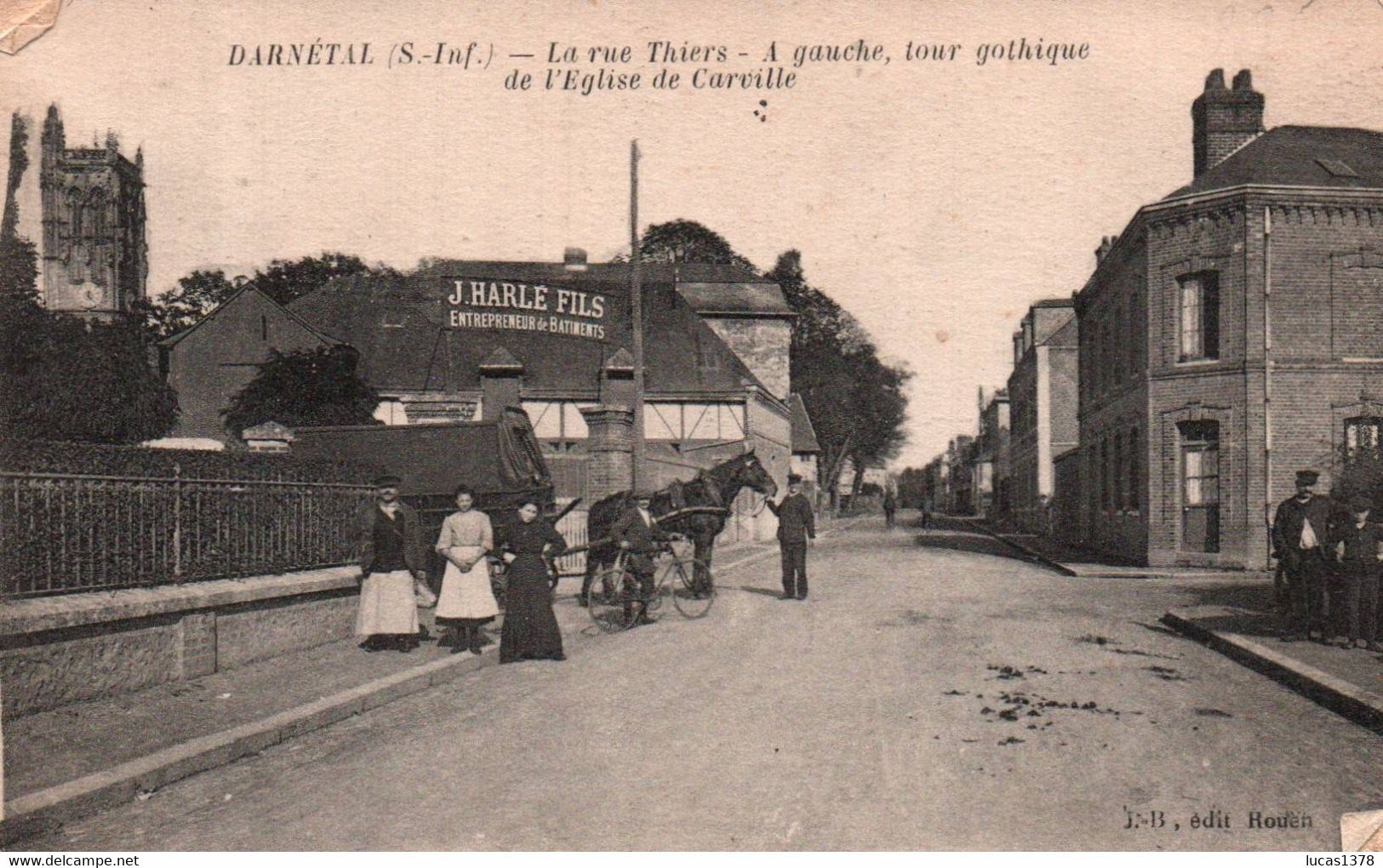 76 / DARNETAL - La Rue Thiers - A Gauche, Tour Gothique De L'Eglise De Carville - Darnétal