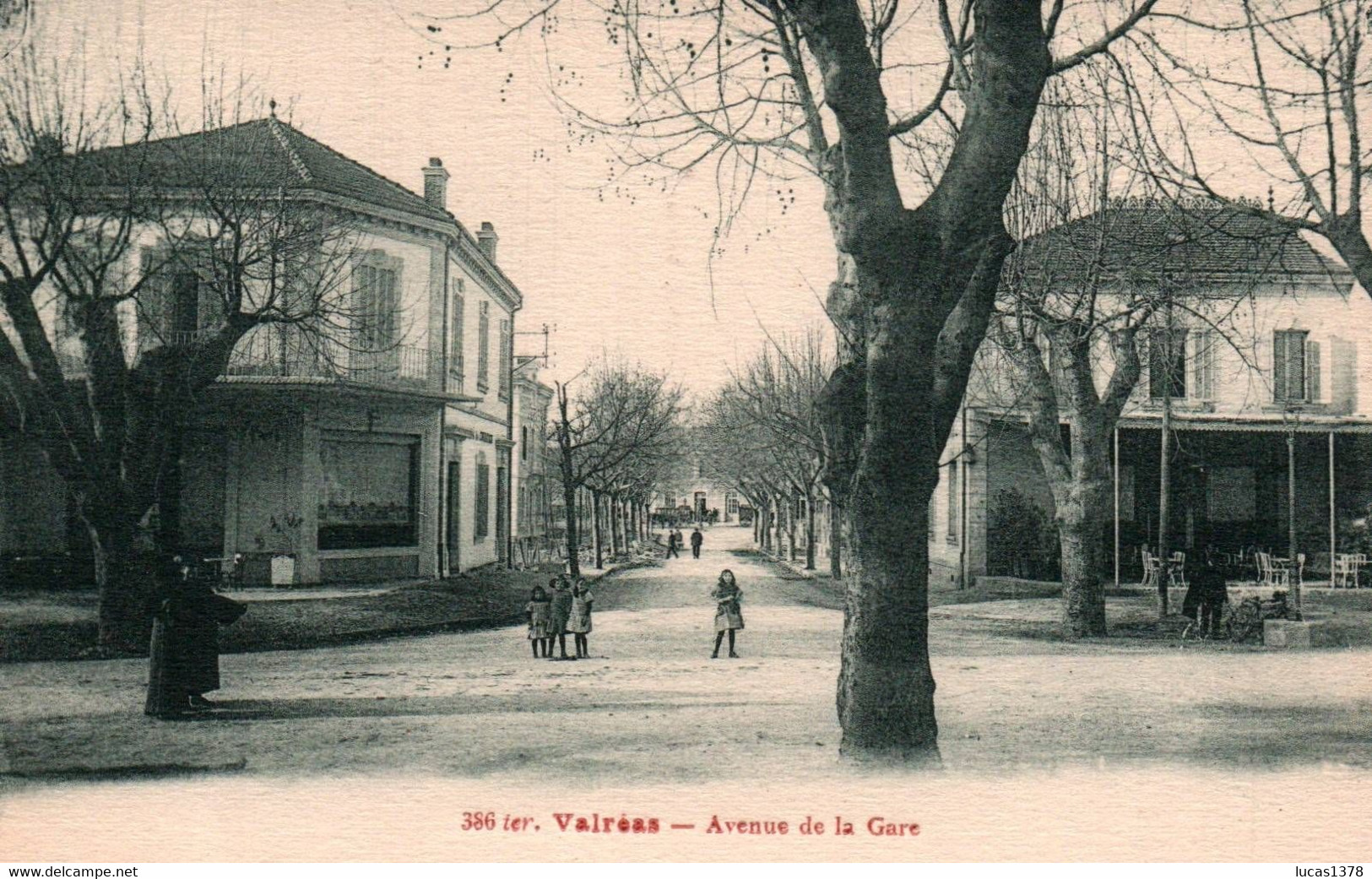 84 / VALREAS / AVENUE DE LA GARE - Valreas