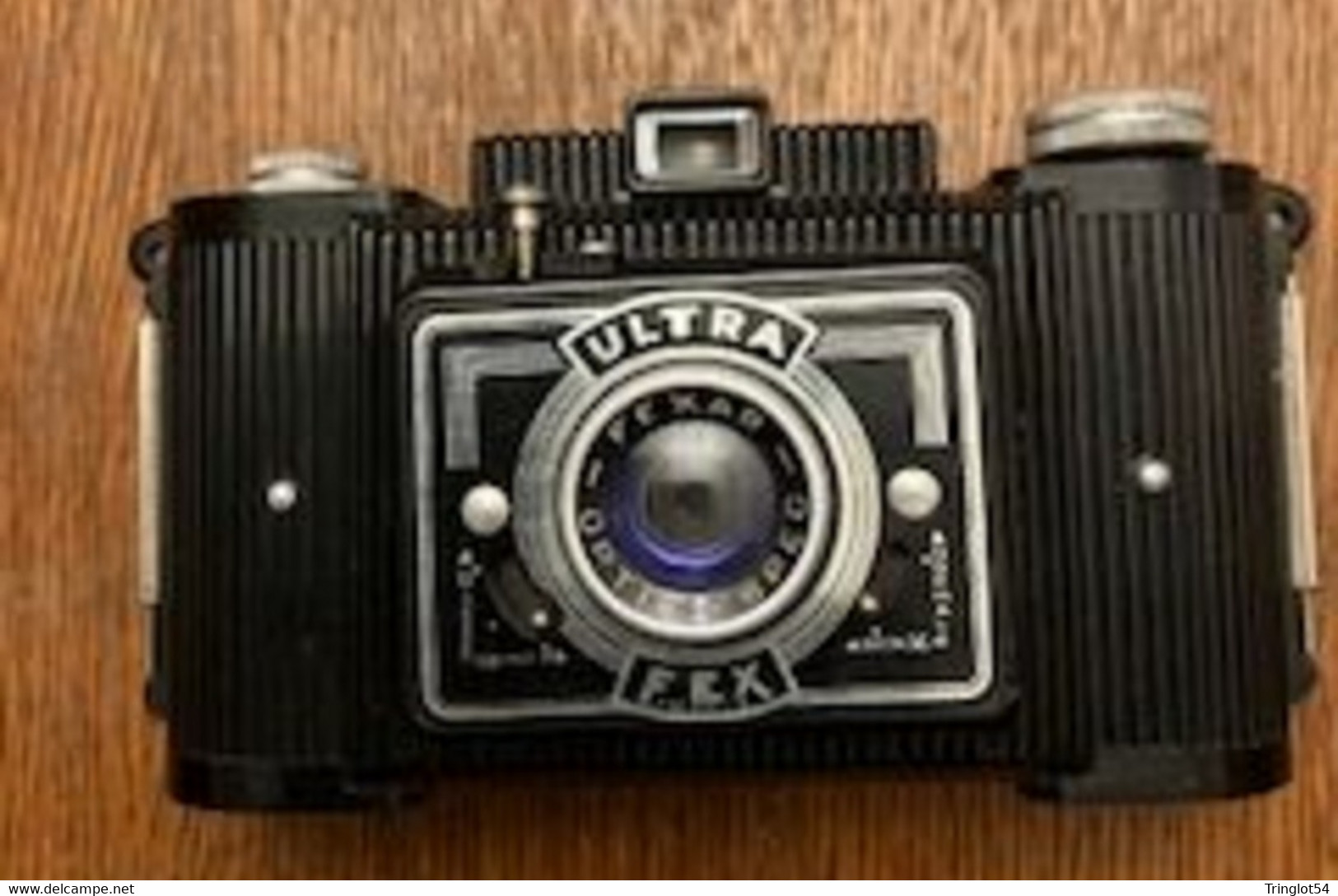 LOT 2 DE 2 APPAREILS PHOTOS EN L'ETAT : 1 PRAKTICA MT et 1 ULTRA FEX (trouvés dans un sous-sol, sentent le moisi)