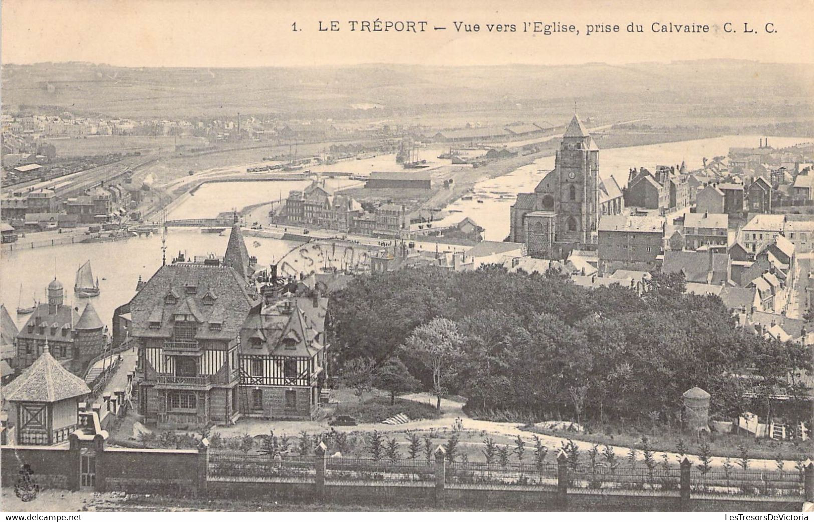 CPA France - Seine Maritime -  Le Tréport - Vue Vers L'Eglise Prise Du Calvaire - C. L. C. - Oblitérée Septembre 1904 - Le Treport