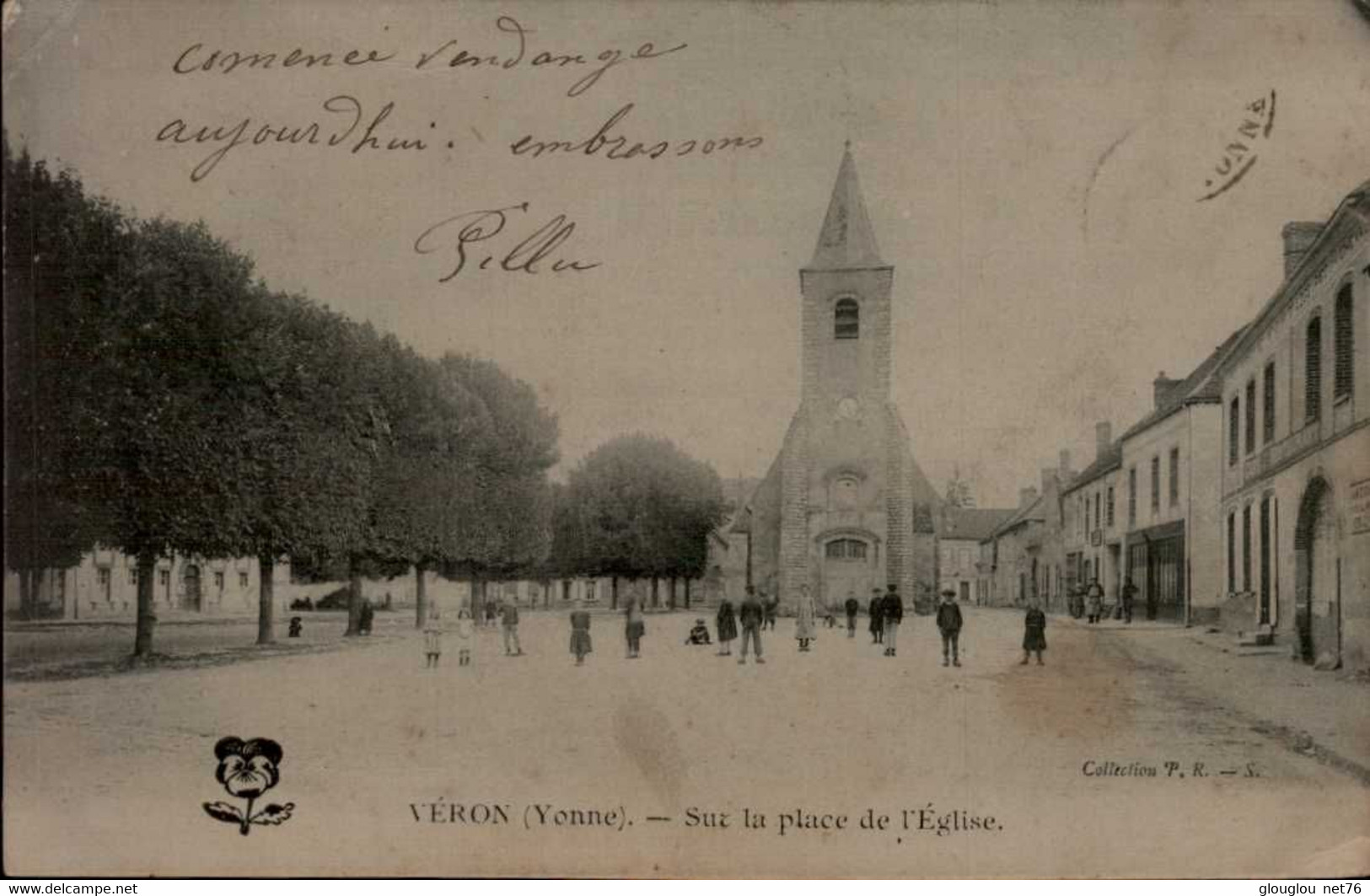 89-VERON...SUR LA PLACE DE L'EGLISE...CPA ANIMEE - Veron