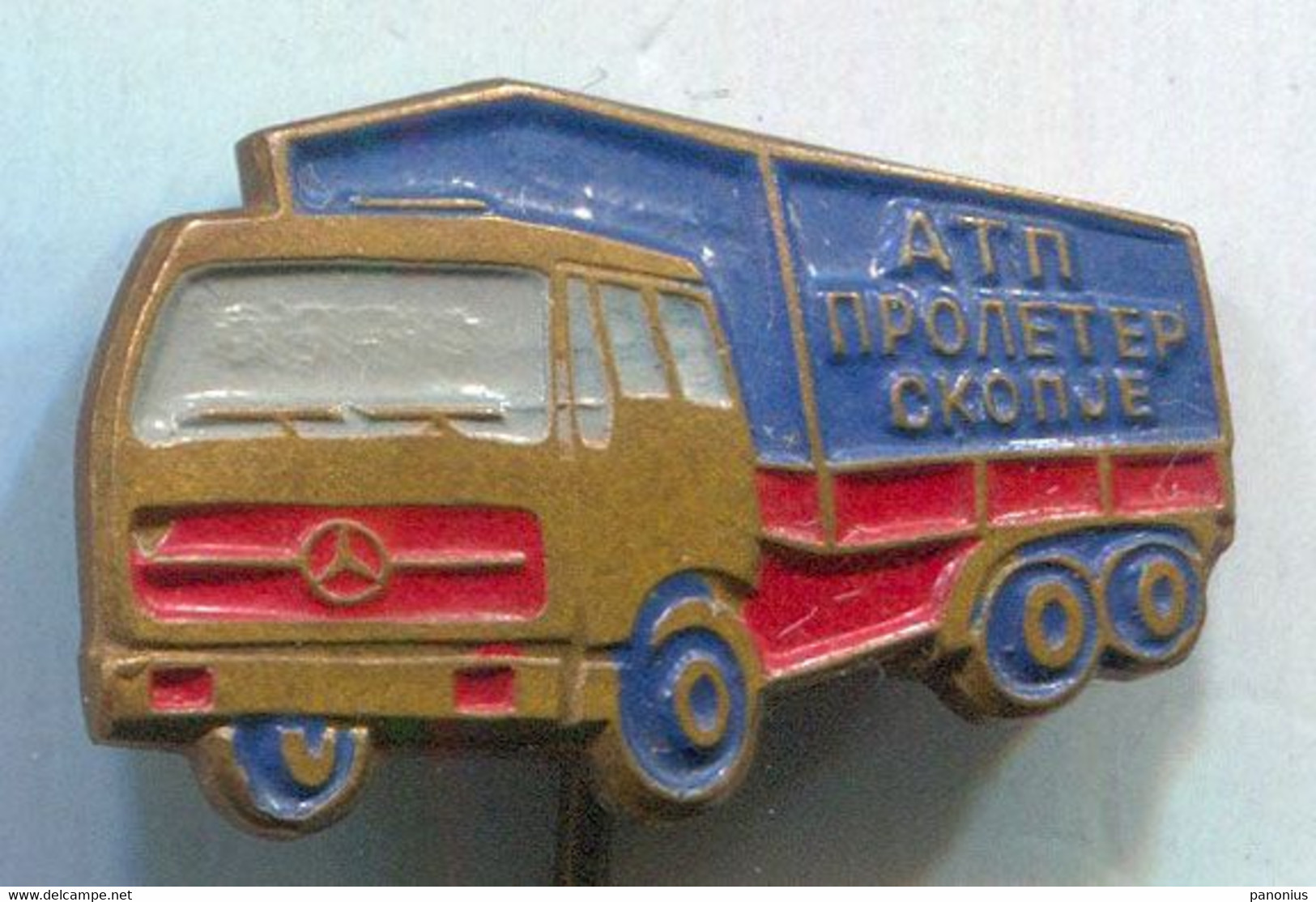 MERCEDES - Truck, Camion, Skopje, Macedonia, Vintage Pin, Badge, Abzeichen - Mercedes